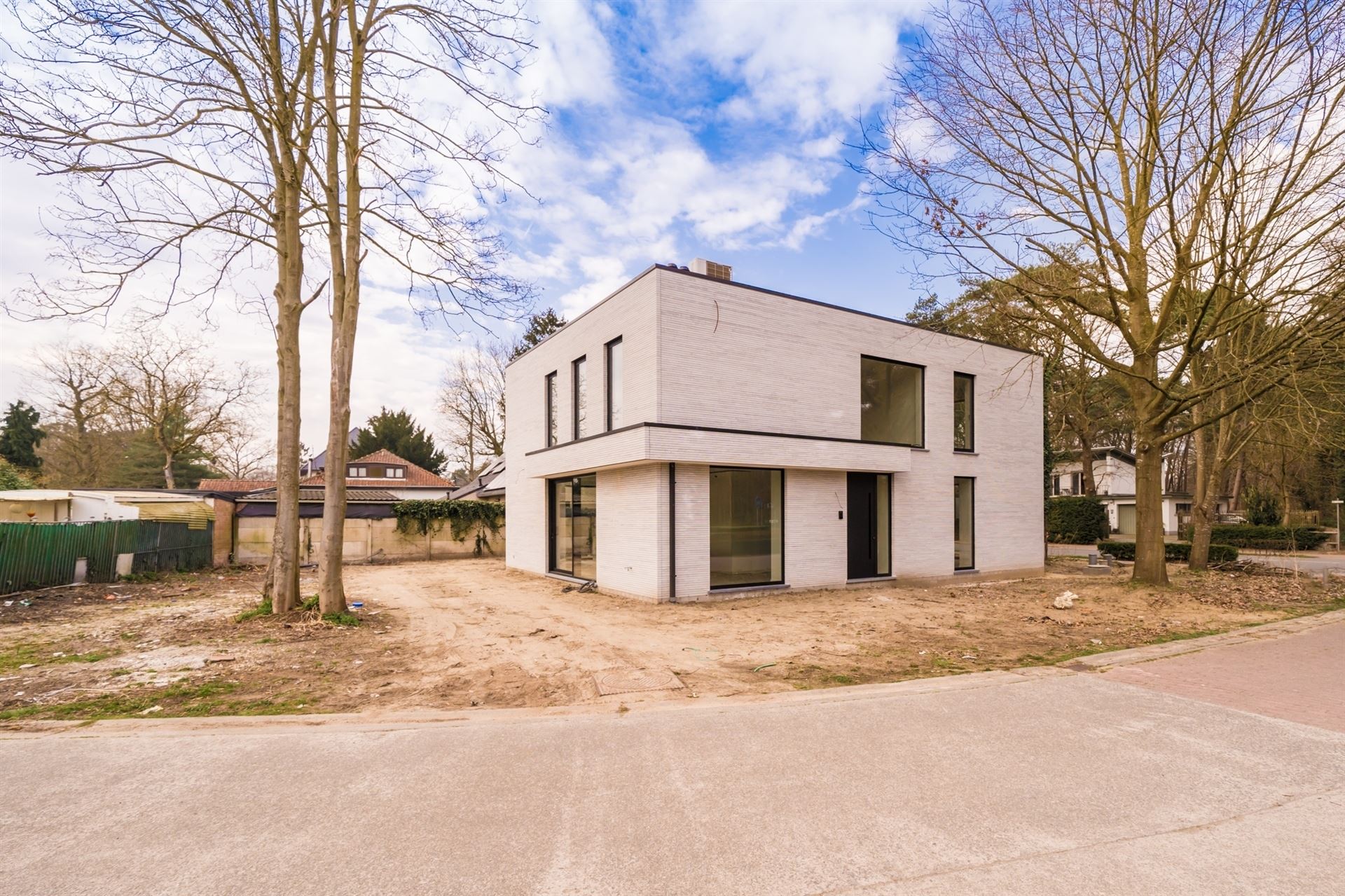 Luxe nieuwbouwvilla, innovatief design - enkel registratie foto 4