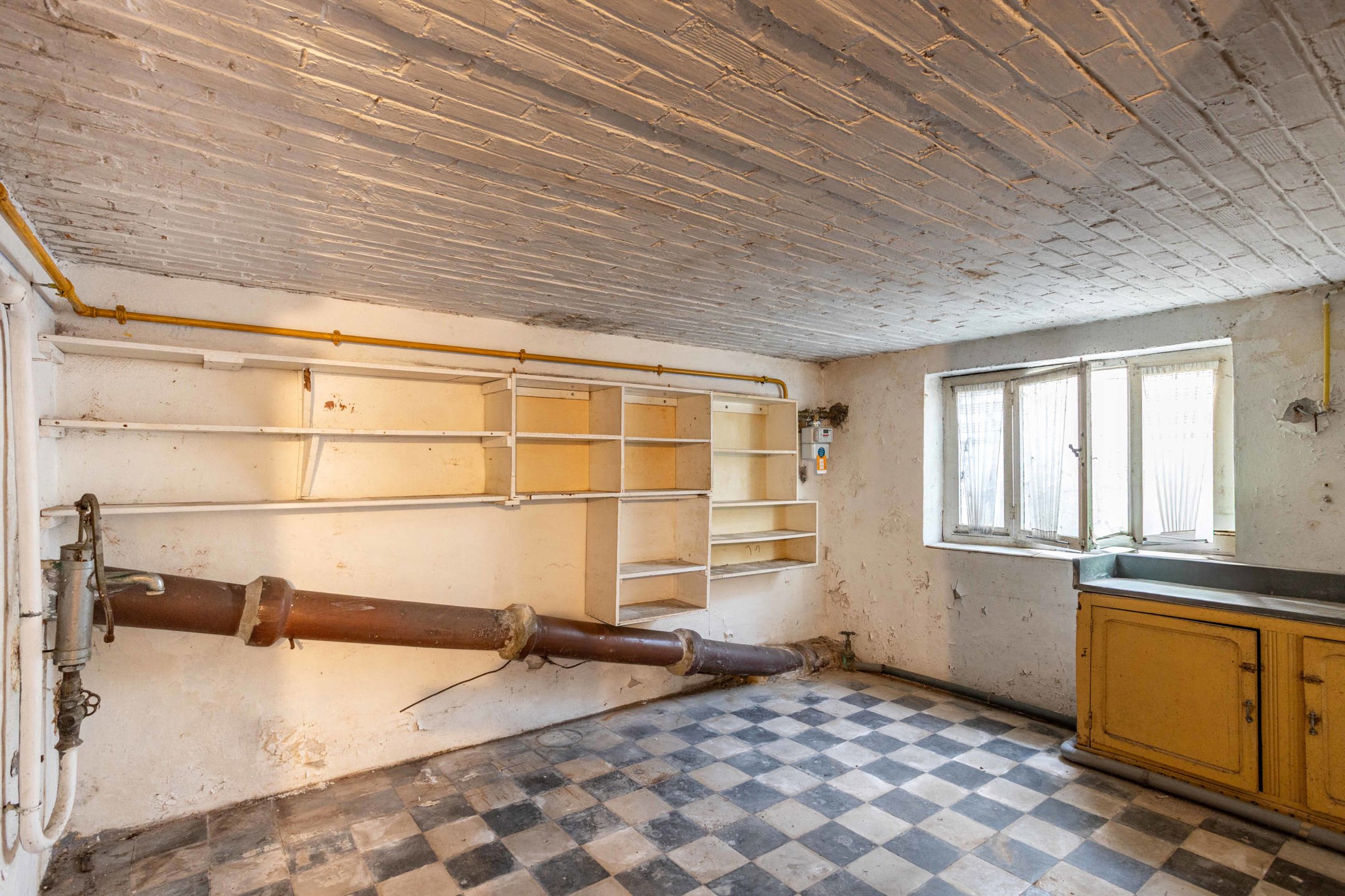 Authentieke woning met 4 slaapkamers te koop in Ronse foto 24