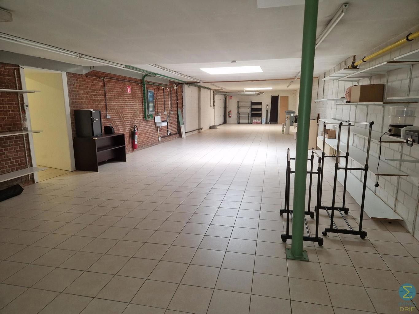 Commerciële ruimte te huur foto 6
