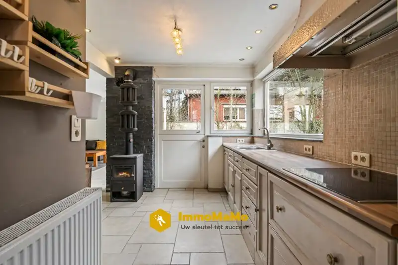 VRIJSTAANDE WONING MET OPEN ZICHT TE KOOP IN WACHTEBEKE (LOCHRISTI) foto 5