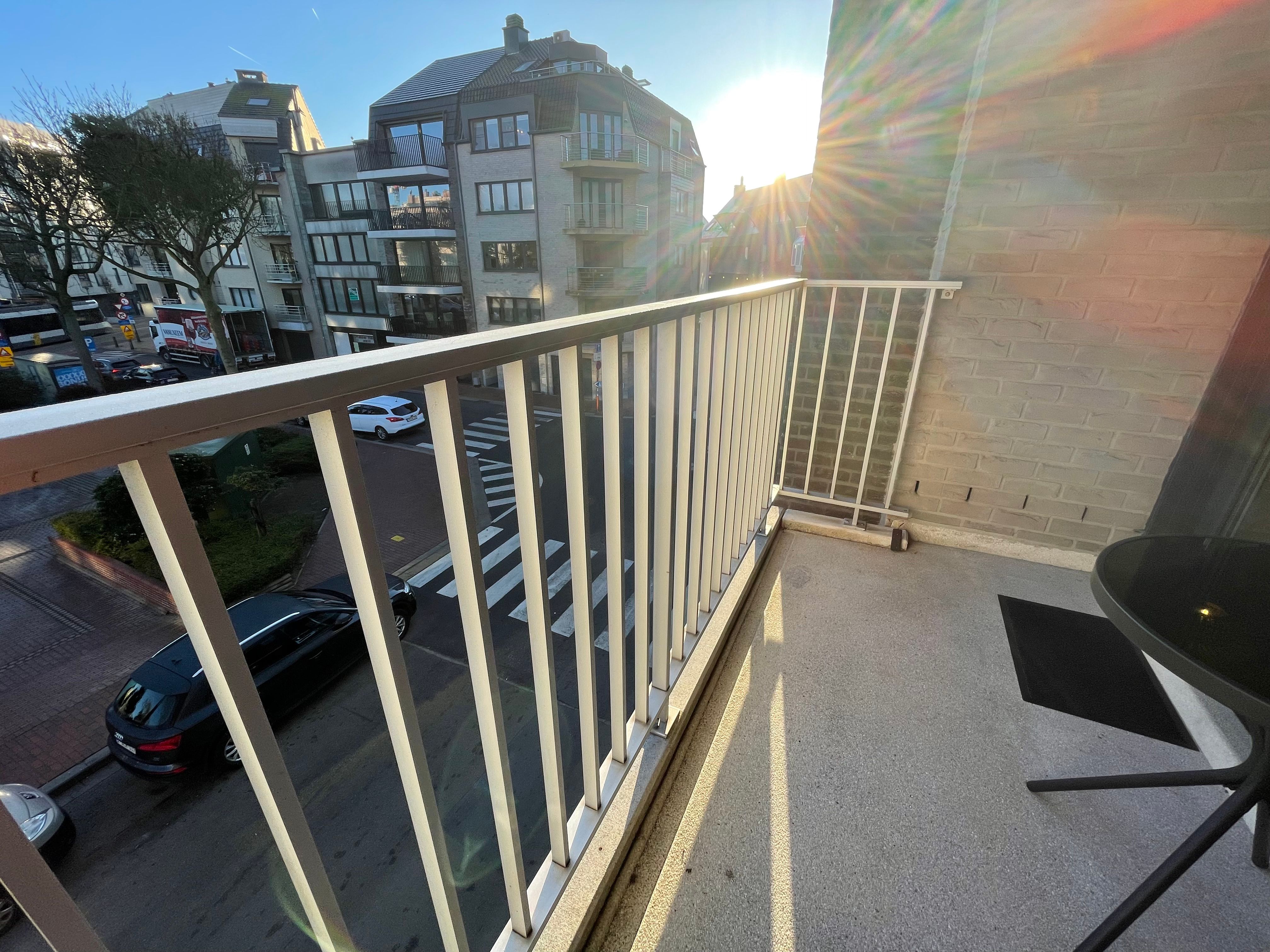 Mooi instapklaar appartement gelegen aan de Markt te Blankenberge met twee slaapkamers en terras. foto 8