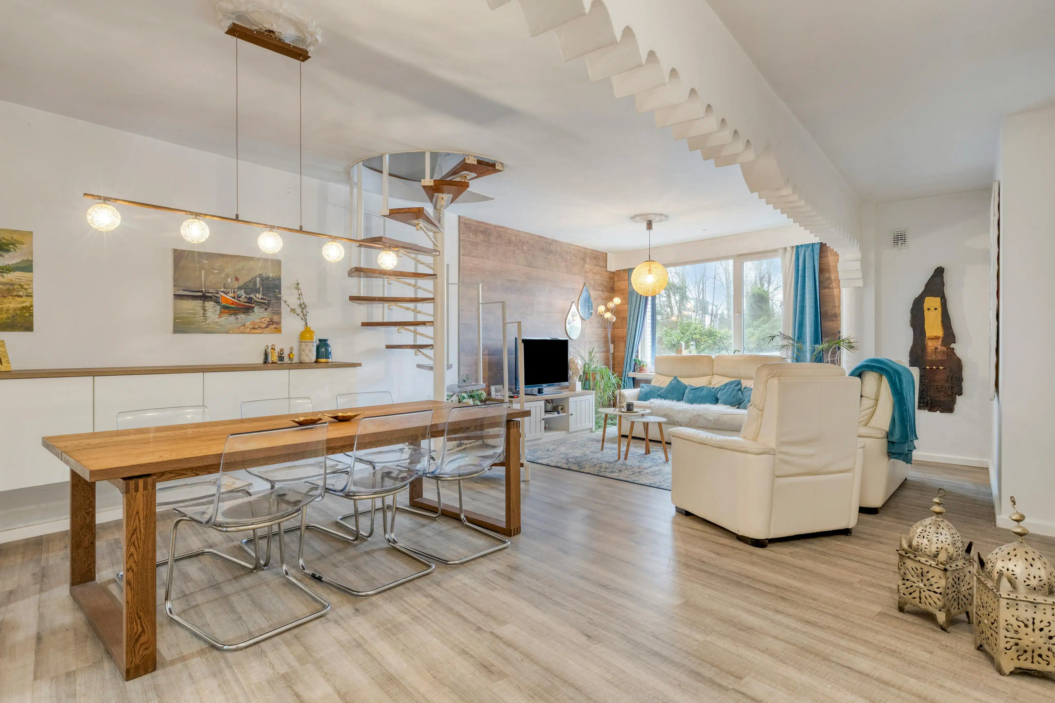 Huis met prachtige zuid-tuin te koop in een doodlopende wijk foto 2