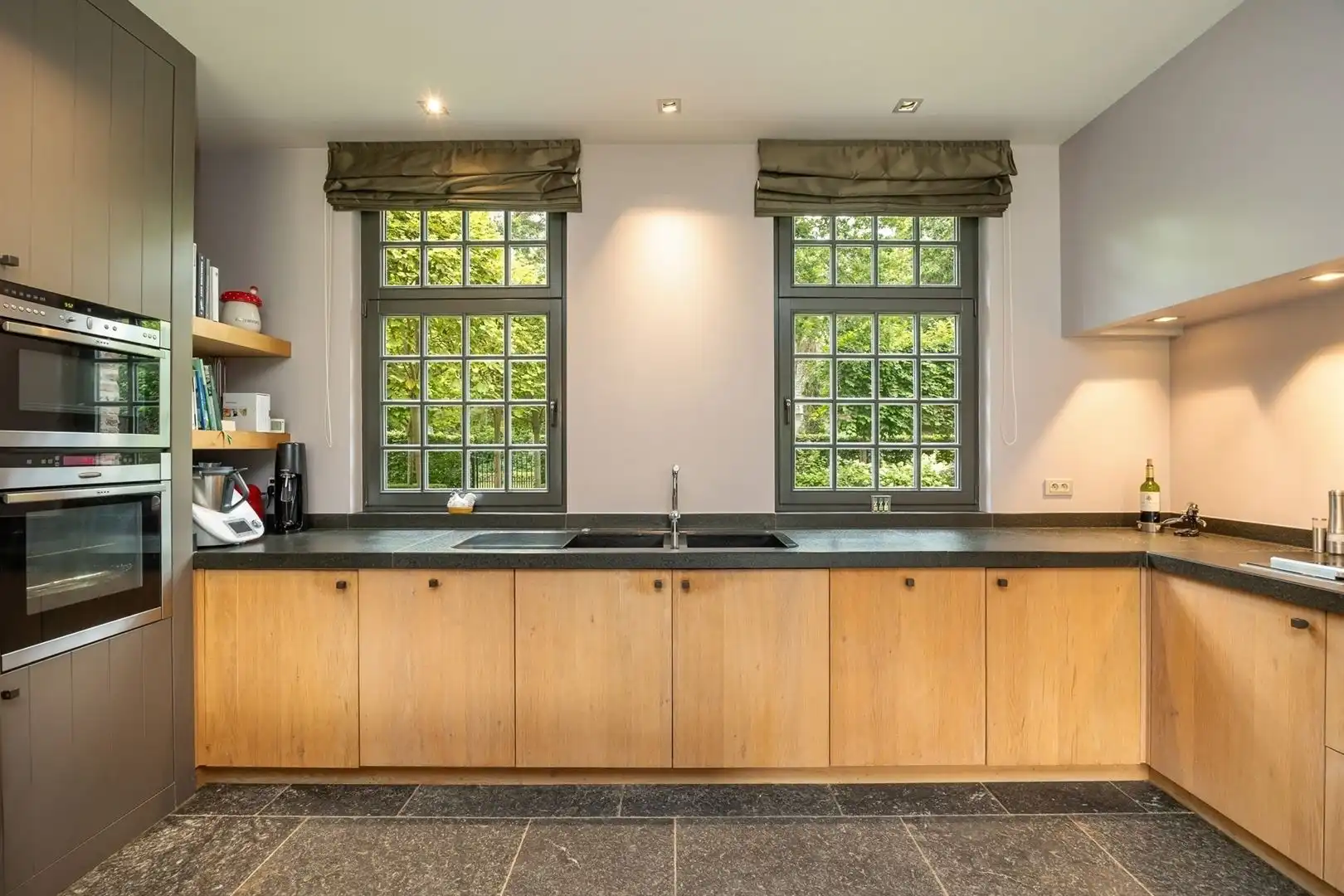 Uitzonderlijke villa met 615 m² woonoppervlakte in KONINGSHOF foto 16