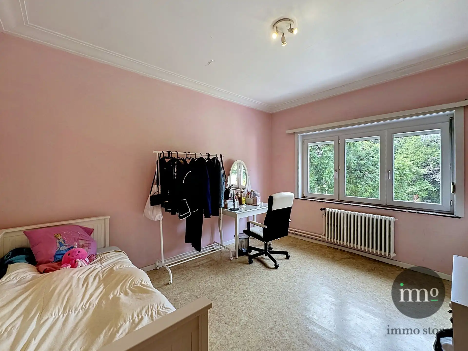 CHARMANTE driegevel woning met GEZELLIGE TUIN foto 11