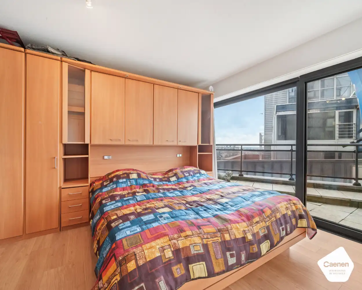 Gerenoveerd twee slaapkamer appartement met zowel frontaal zeezicht als zicht op het hinterland foto 11