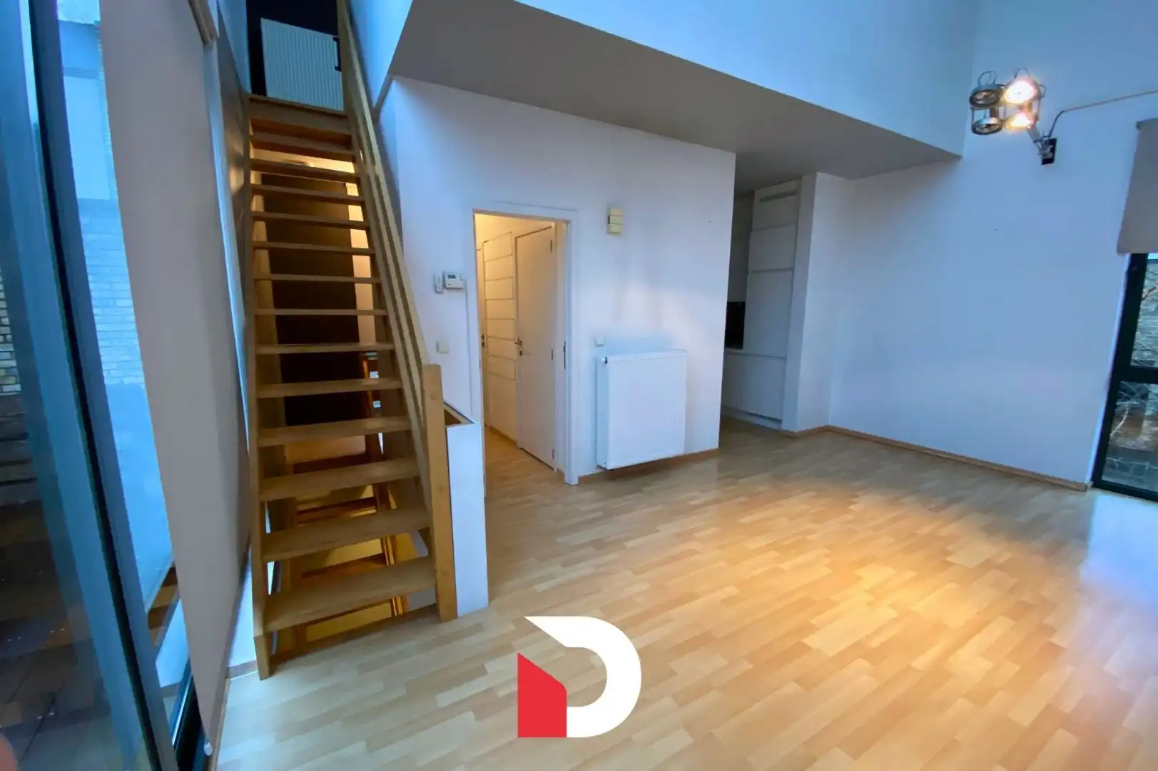 Lichtrijke woning met 3 slaapkamer, 2 badkamers, ruim terras in centrum Brugge foto 2