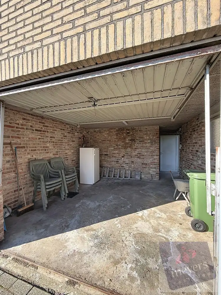 Ruime woning met 5 slaapkamers op perceel van 16a 49ca in Genk foto 24