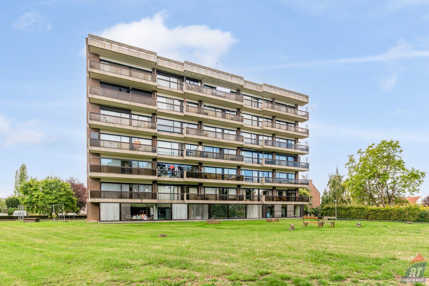 Gunstig gelegen appartement met 2 slaapkamers en een autostaanplaats foto 21