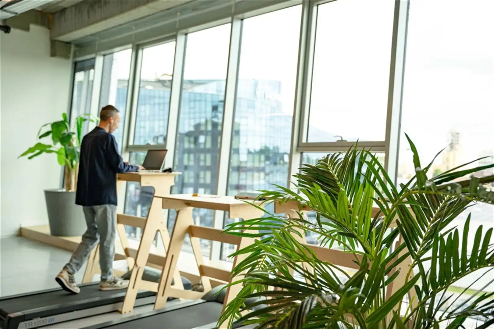 Kantoren in het Meetdistrict in Planet Group Arena foto 4