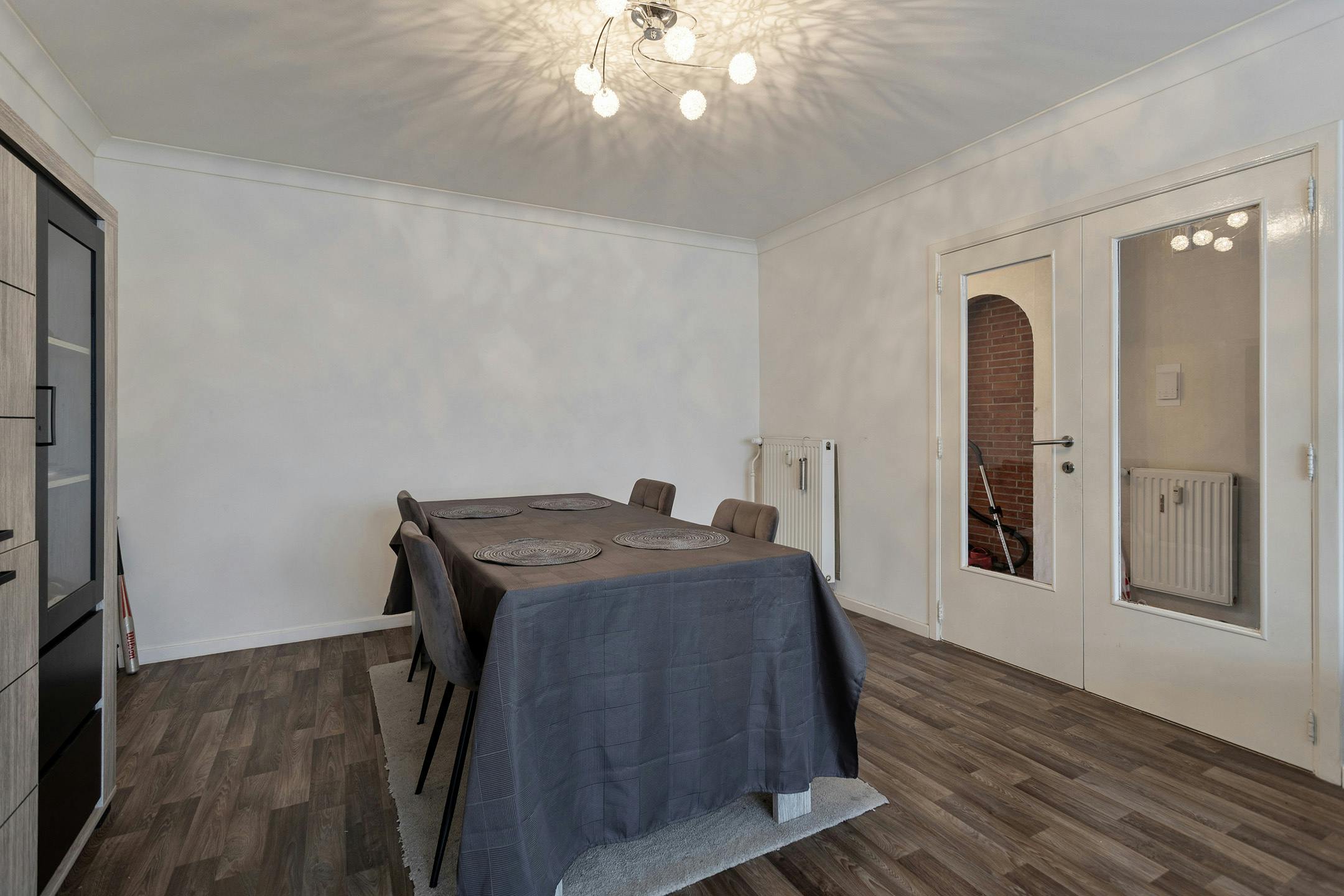 Appartement met 2 slaapkamers en ruim terras te Deurne! foto 5