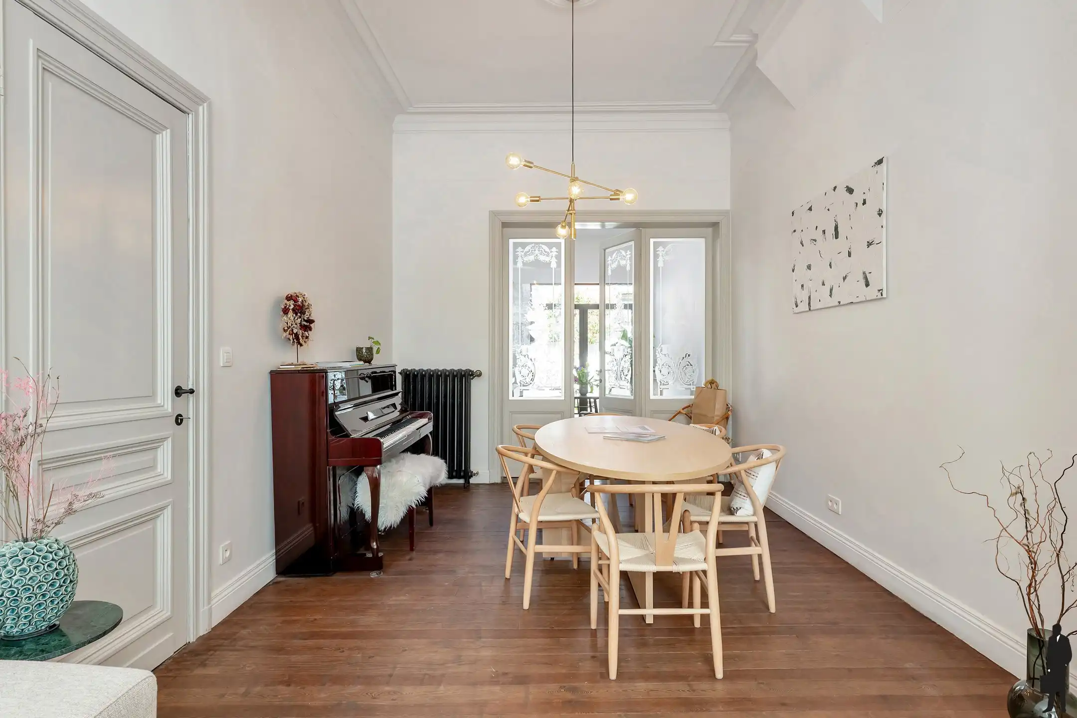 Karaktervolle, volledig gerenoveerde woning met 4 slaapkamers en stadstuin in het hart van Berchem foto 11