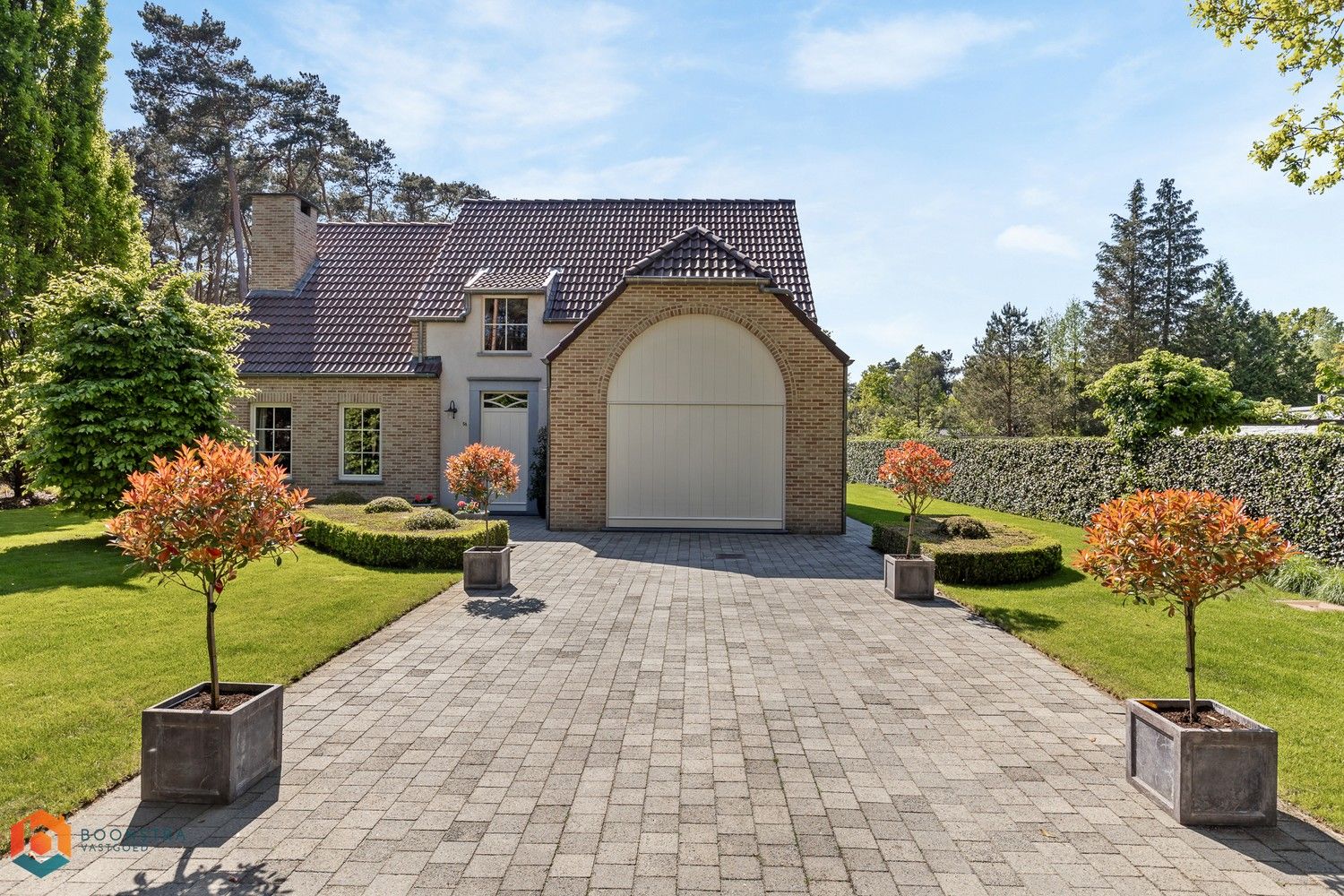 Prachtig onderhouden villa met 3 slpkrs op uitstekende locatie te Bonheiden foto {{pictureIndex}}