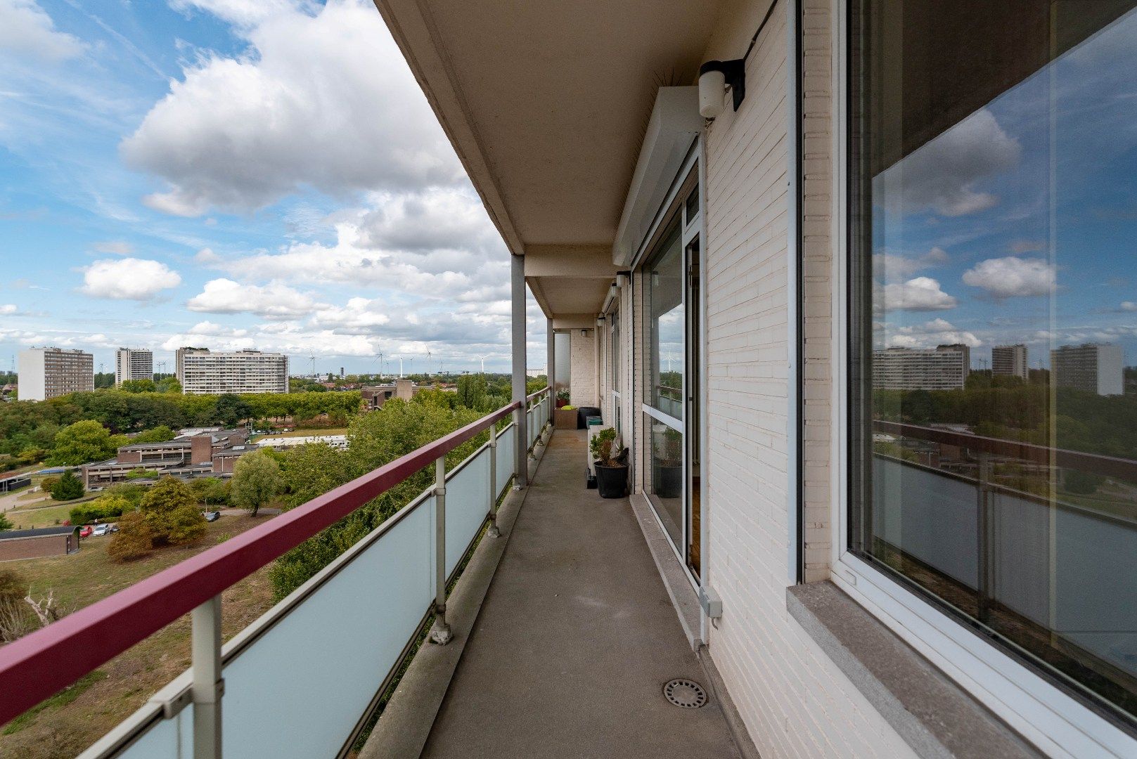 Ruim appartement met terras foto 15