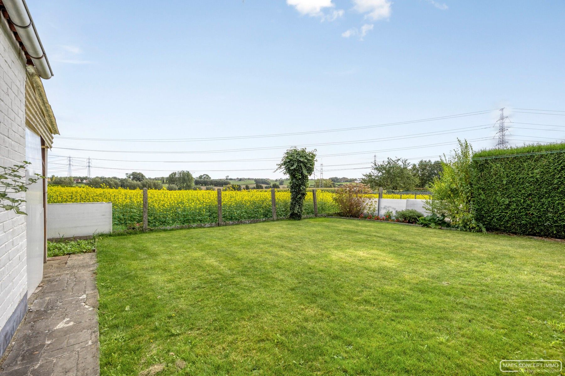 Te renoveren woning te koop te Anzegem met prachtig verzicht foto 17
