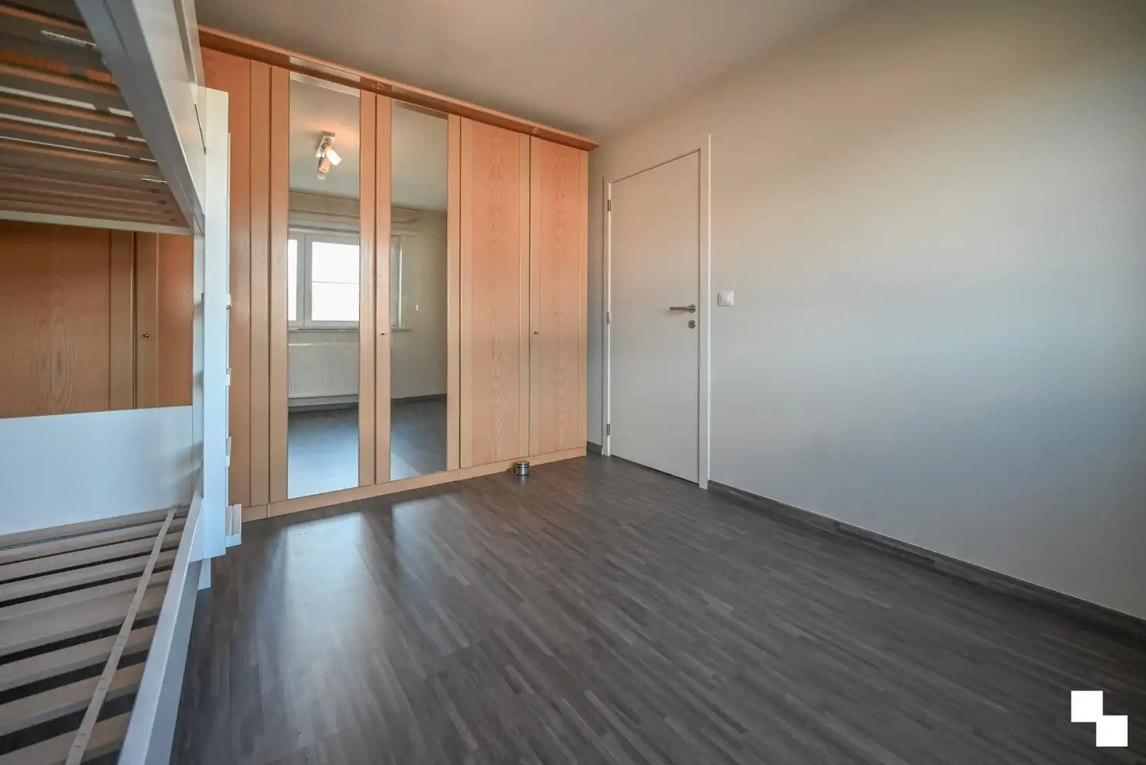 Ruime energiezuinige woning te Wevelgem foto 14