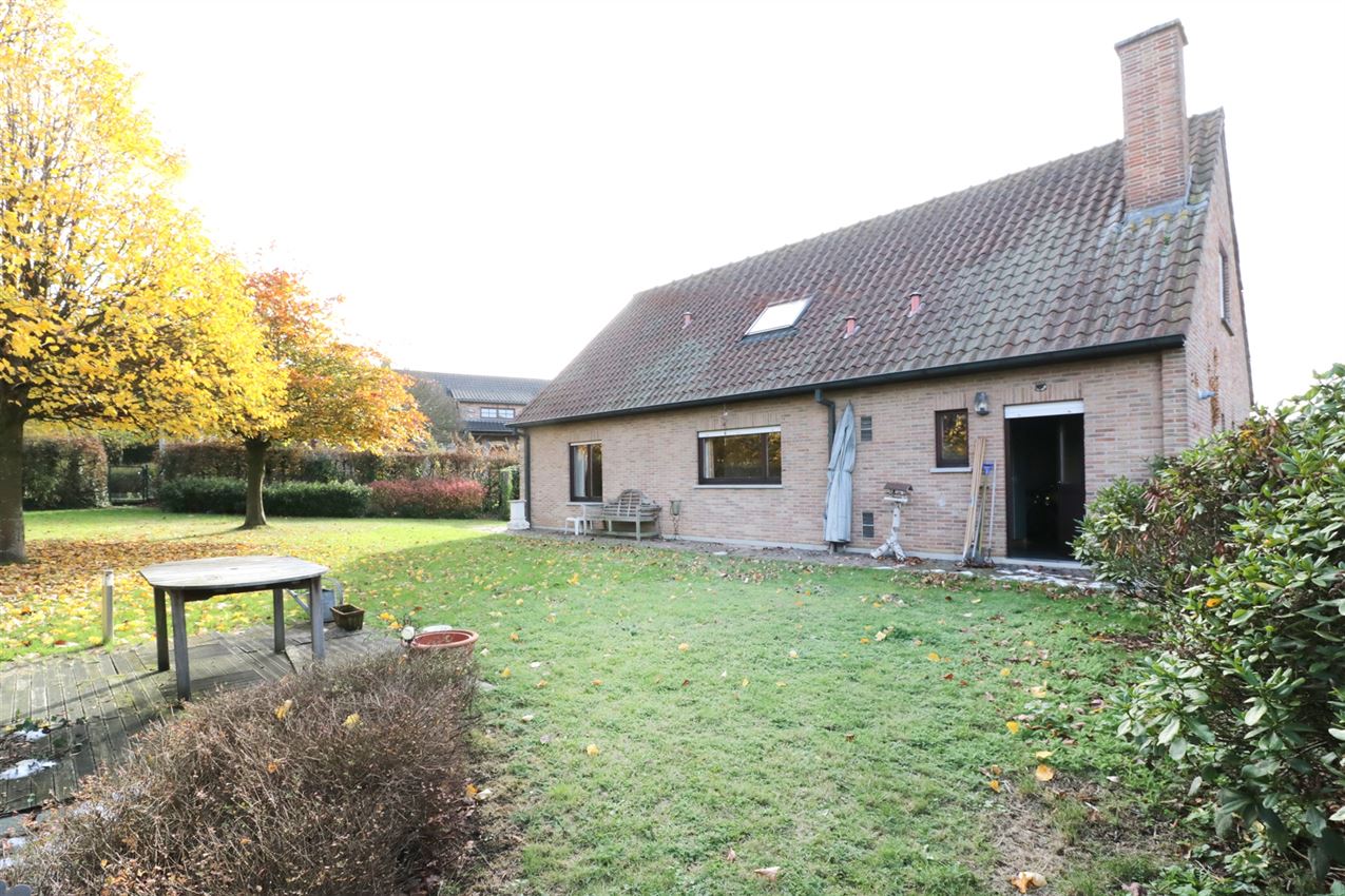 met prachtige tuin, nabij centrum foto 5