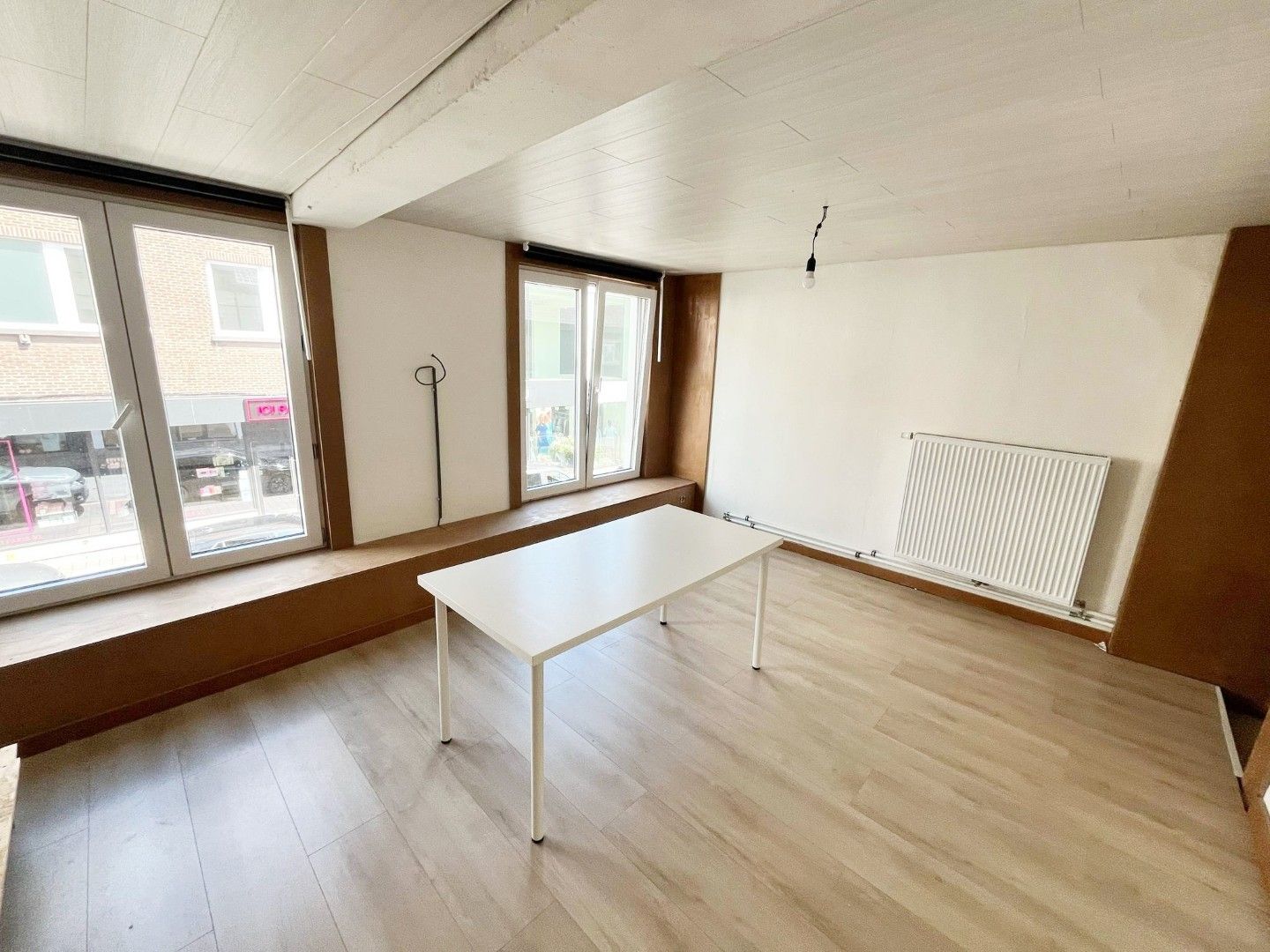 GERENOVEERD COMMERCIEEL PAND OUDENAARDSESTRAAT foto 7