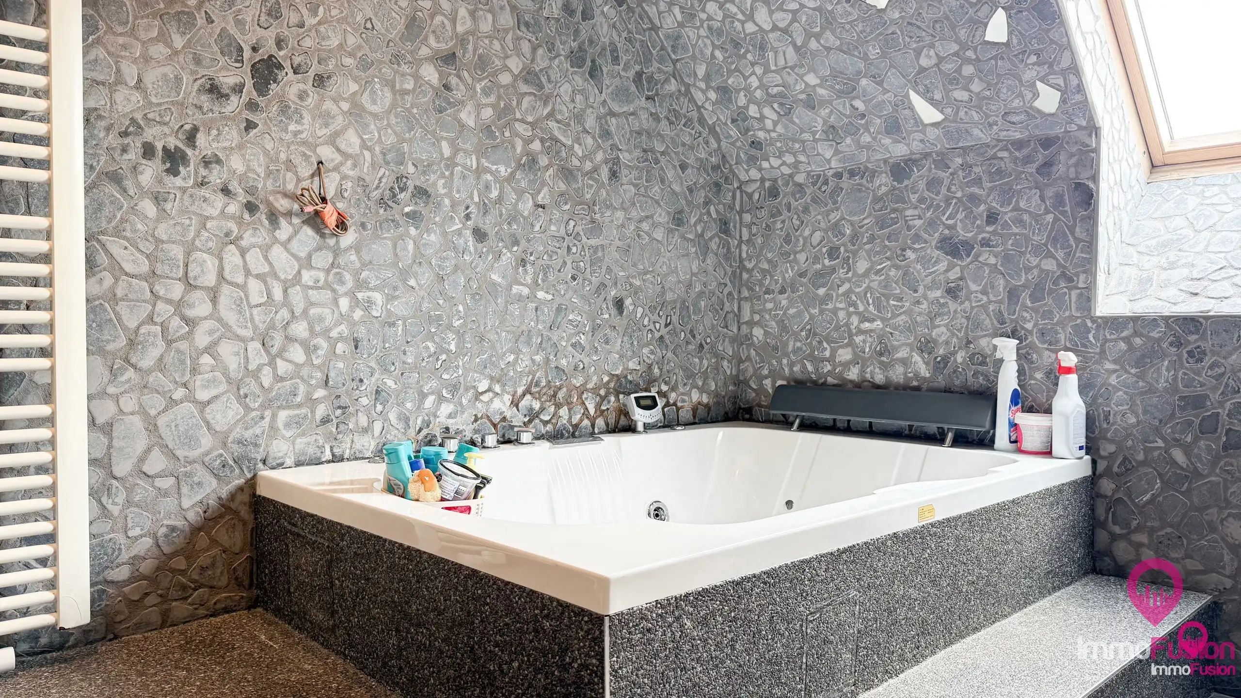 Ruim energiezuinig duplex appartement met 3 slaapkamers! foto 27