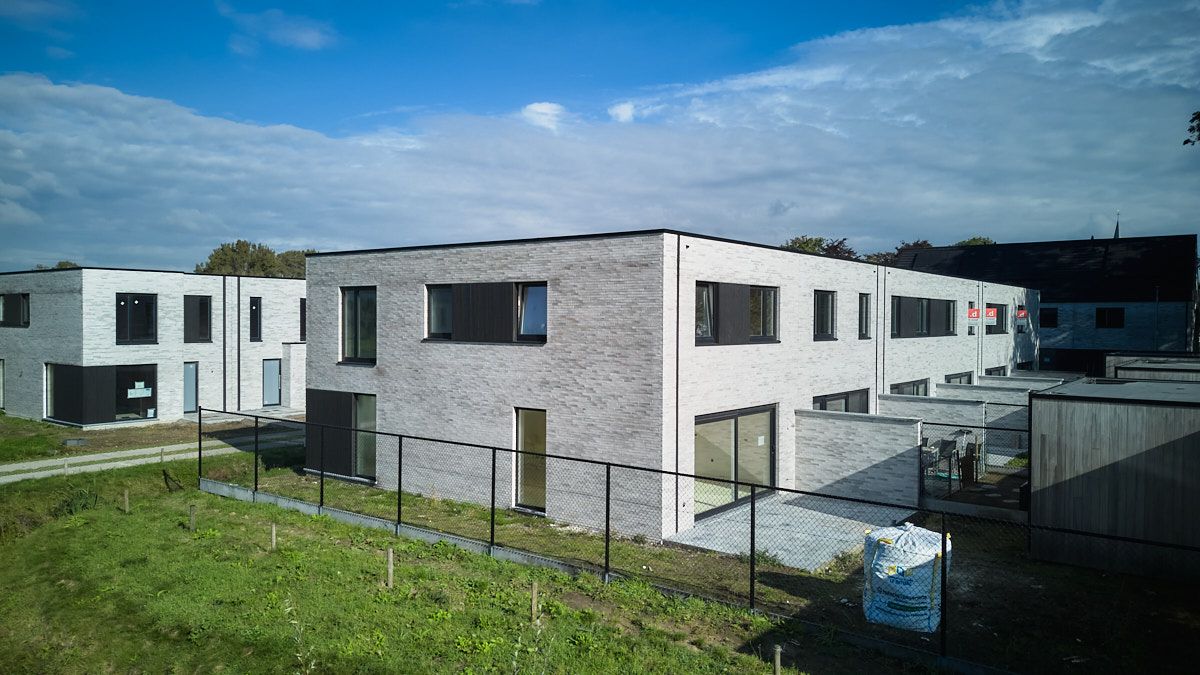 Energiezuinige woning met 3 slpk’s en carport foto 3