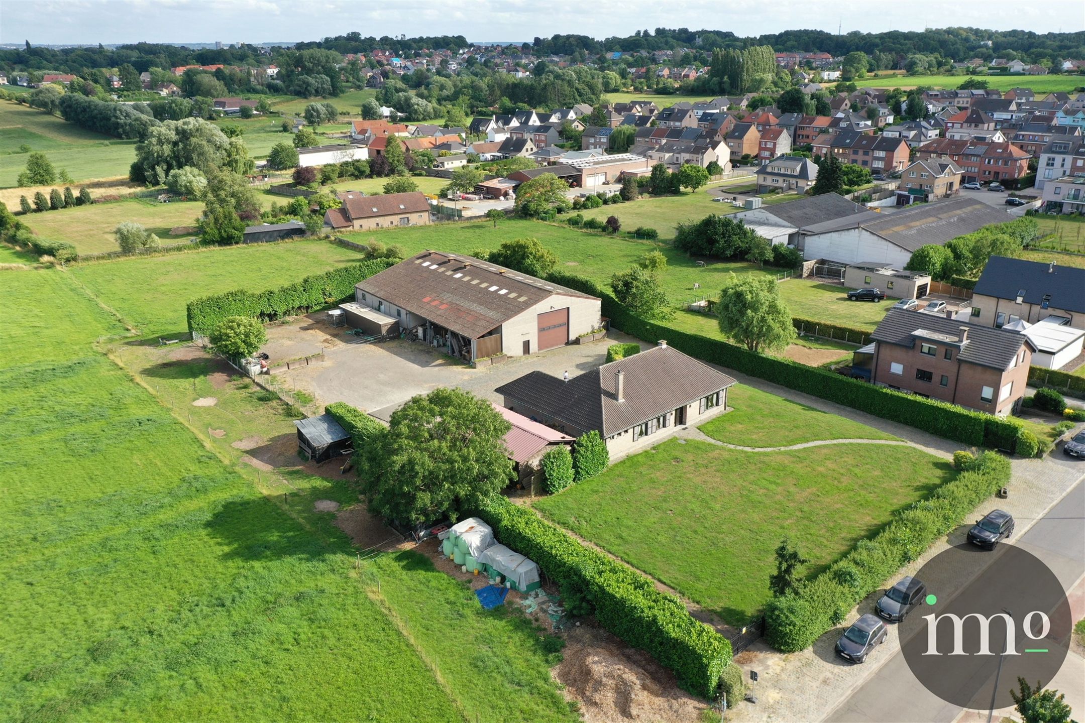Landelijke woning met depot op een perceel van 42 ARE!! foto 14