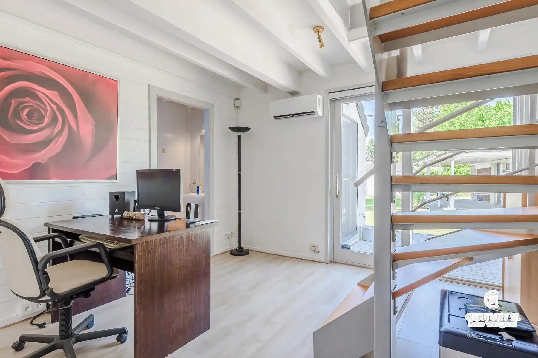 Onderhouden, energiezuinige gelijkvl. villa met mooie tuin foto 19