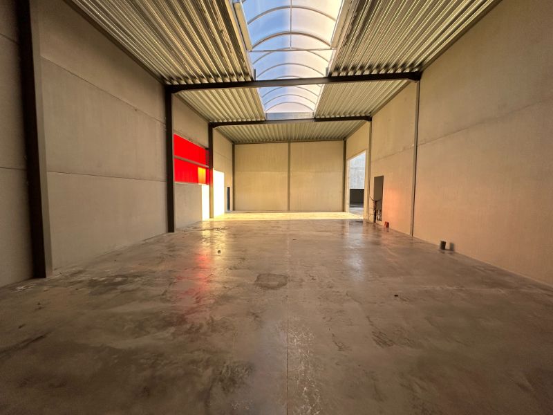 Opslag- of magazijnruimte te huur – 232 m² foto 3