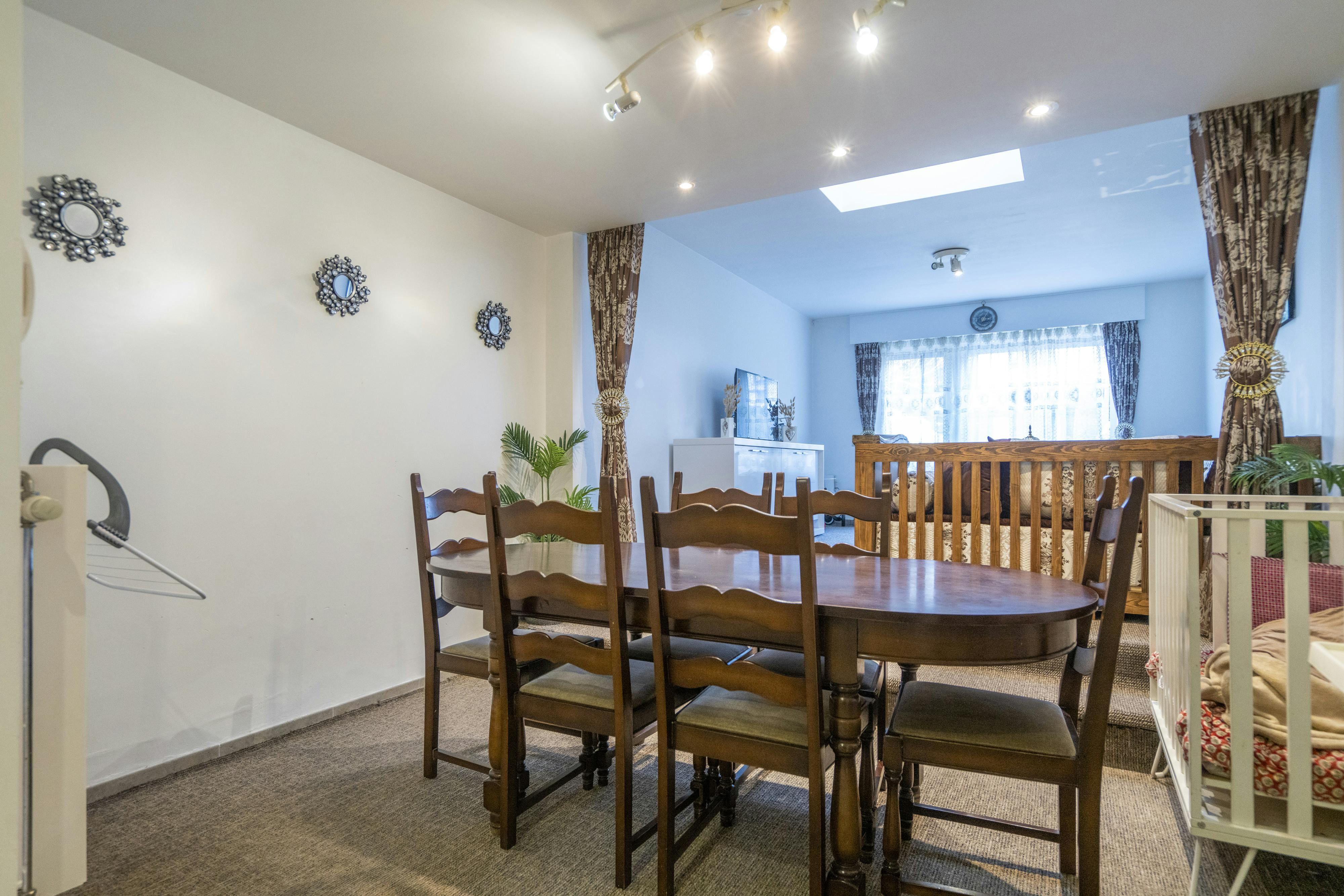 Opbrengsteigendom met twee appartementen te koop in Kortrijk foto 21