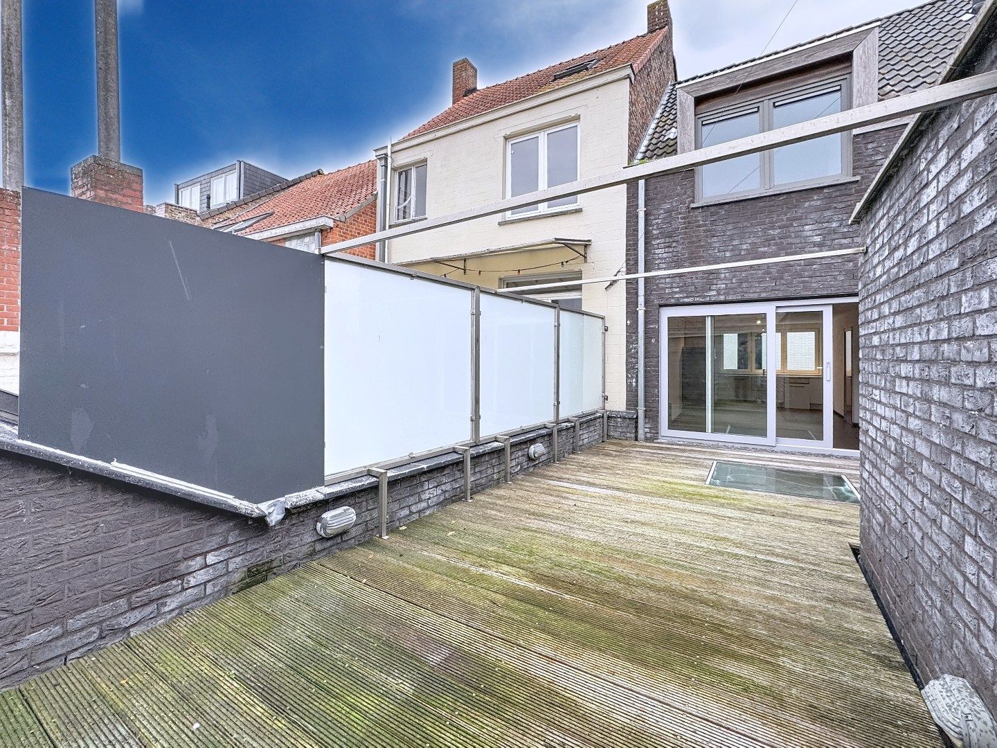 Appartement met 2 slaapkamers, ruim terras en garage te Koekelare  foto 8