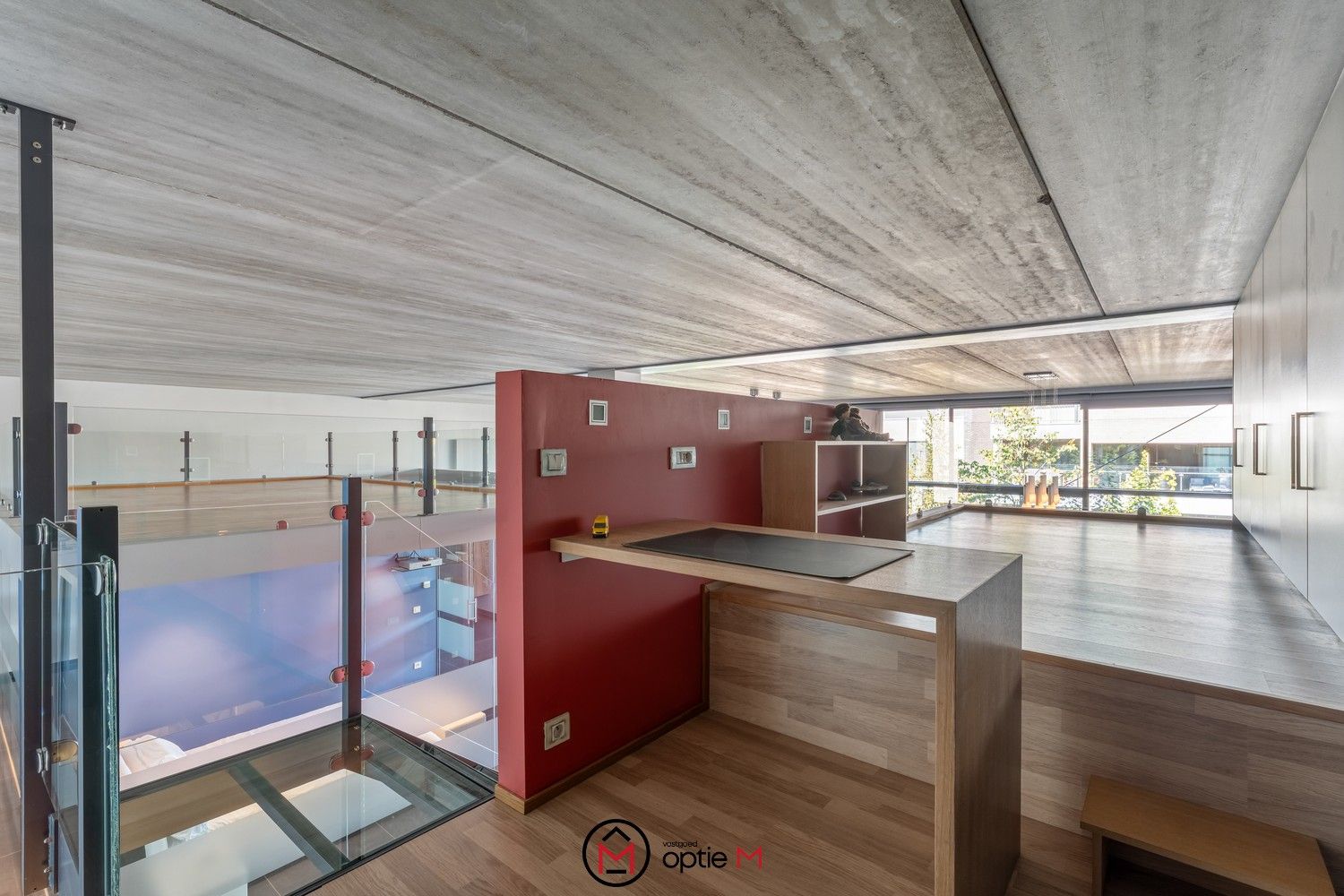 Unieke loft met 2 slaapkamers, terras en parking foto 20