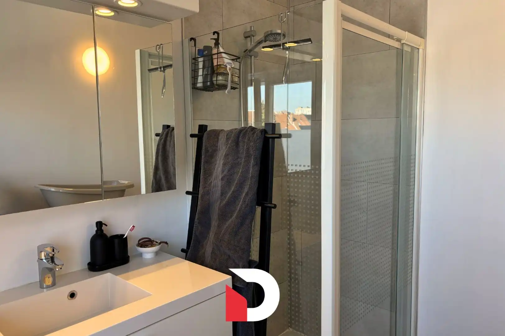 Lichtrijk appartement met garagebox vlakbij centrum Brugge foto 10