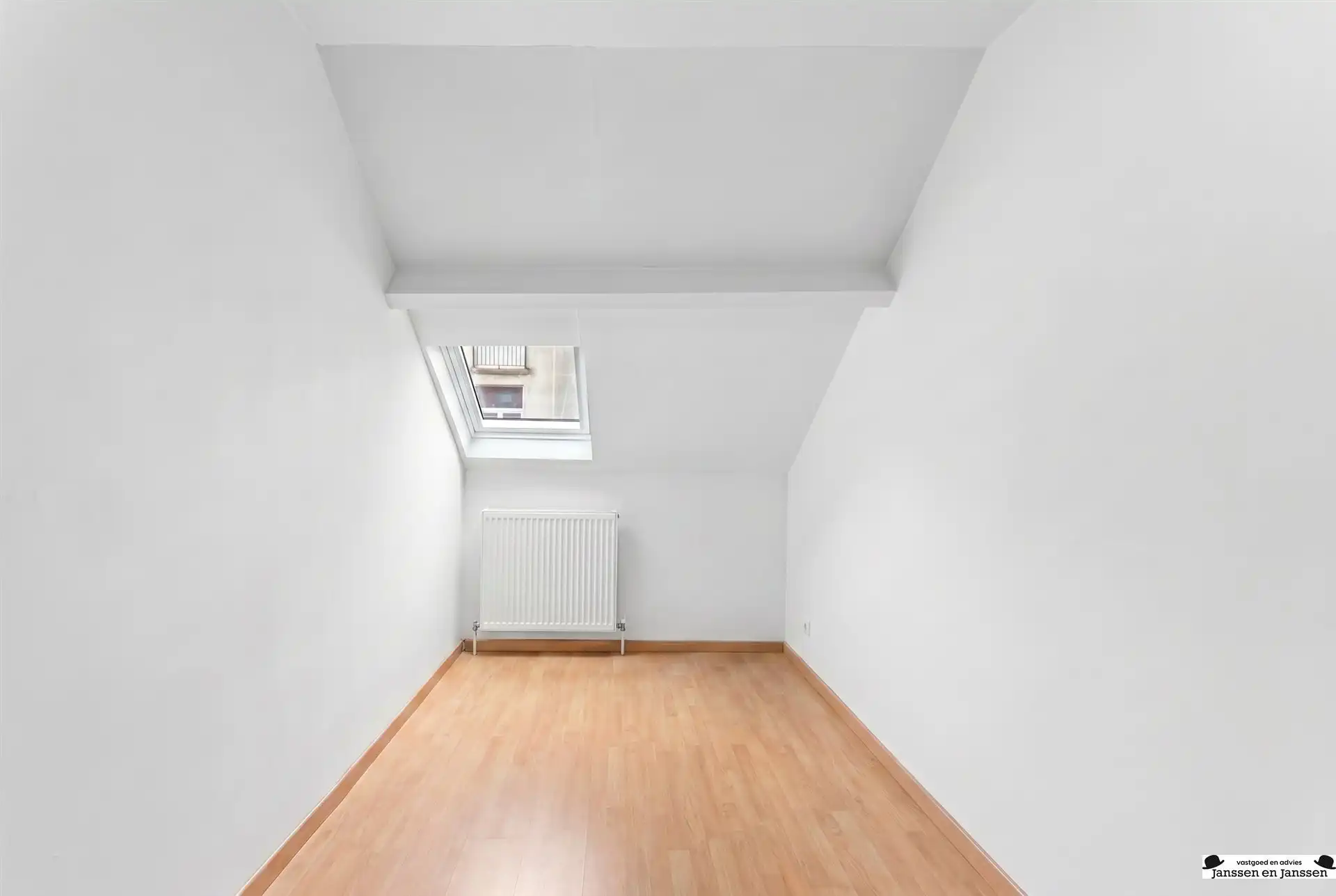 Centraal gelegen duplex appartement nabij strand foto 10