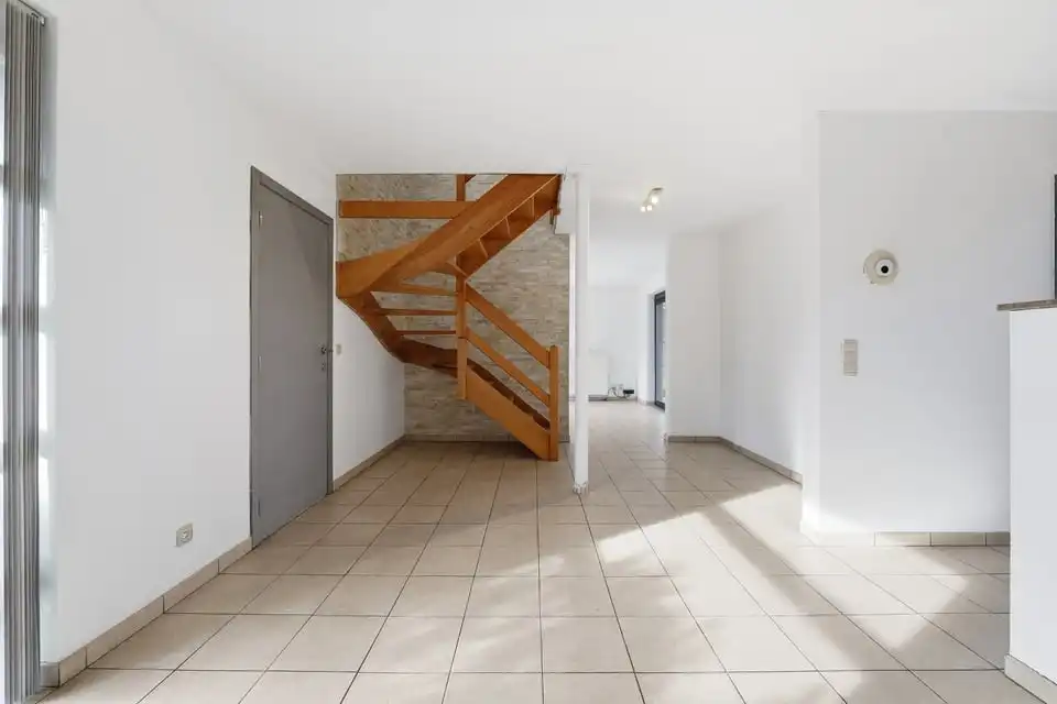 GEZELLIGE INSTAPKLARE GEZINSWONING MET 3 SLAAPKAMERS IN KOZEN foto 11