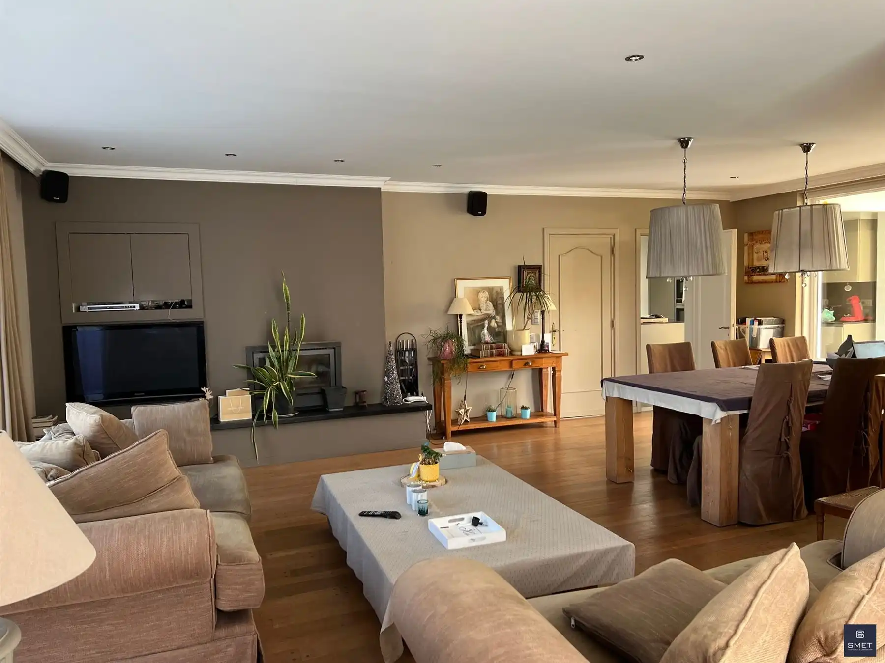 CHARMANTE WITTE BUNGALOW OP TOPLOCATIE IN KRUIBEKE foto 6