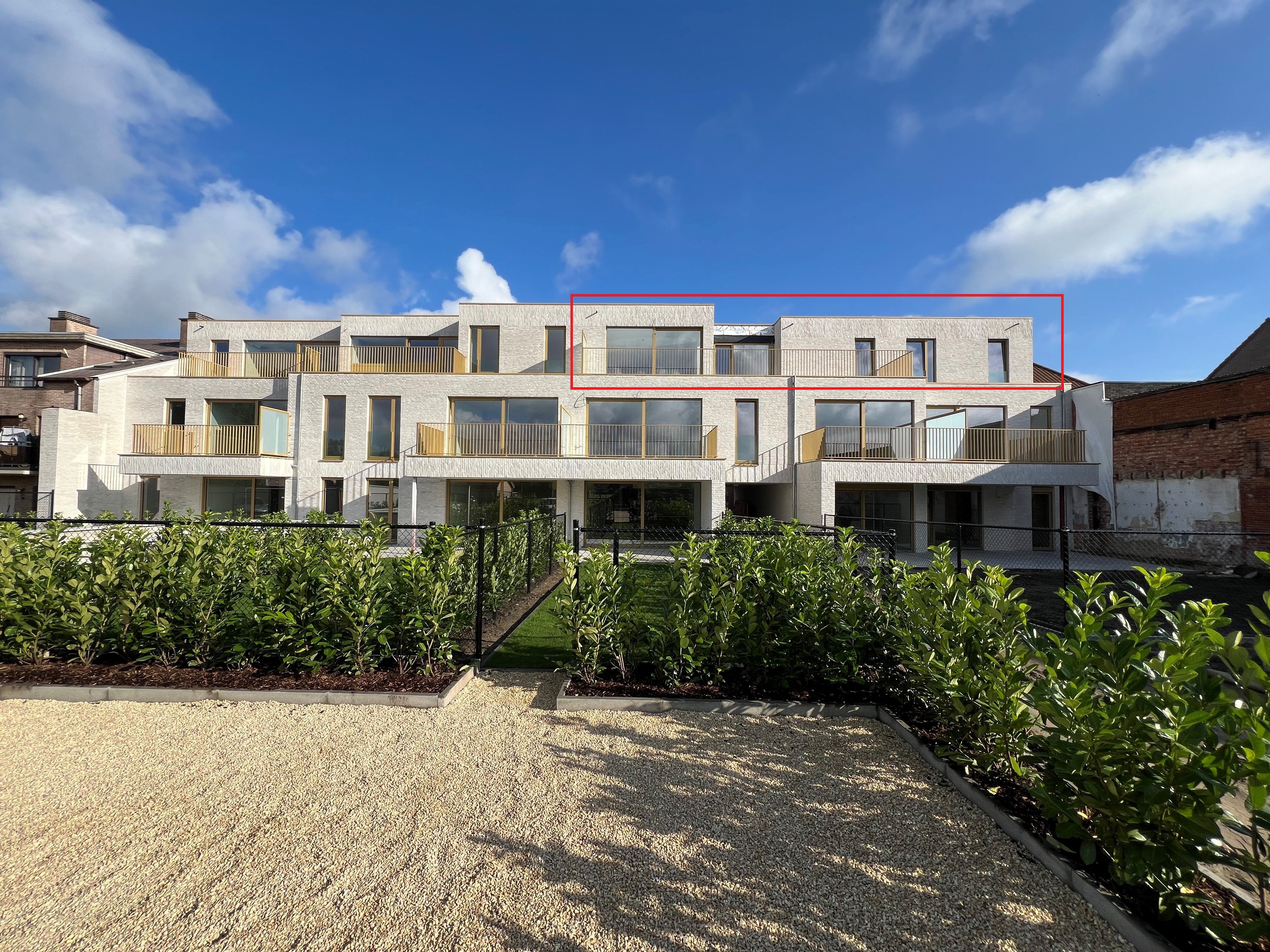 Penthouse van maar liefst 183m2 en groot terras! foto {{pictureIndex}}