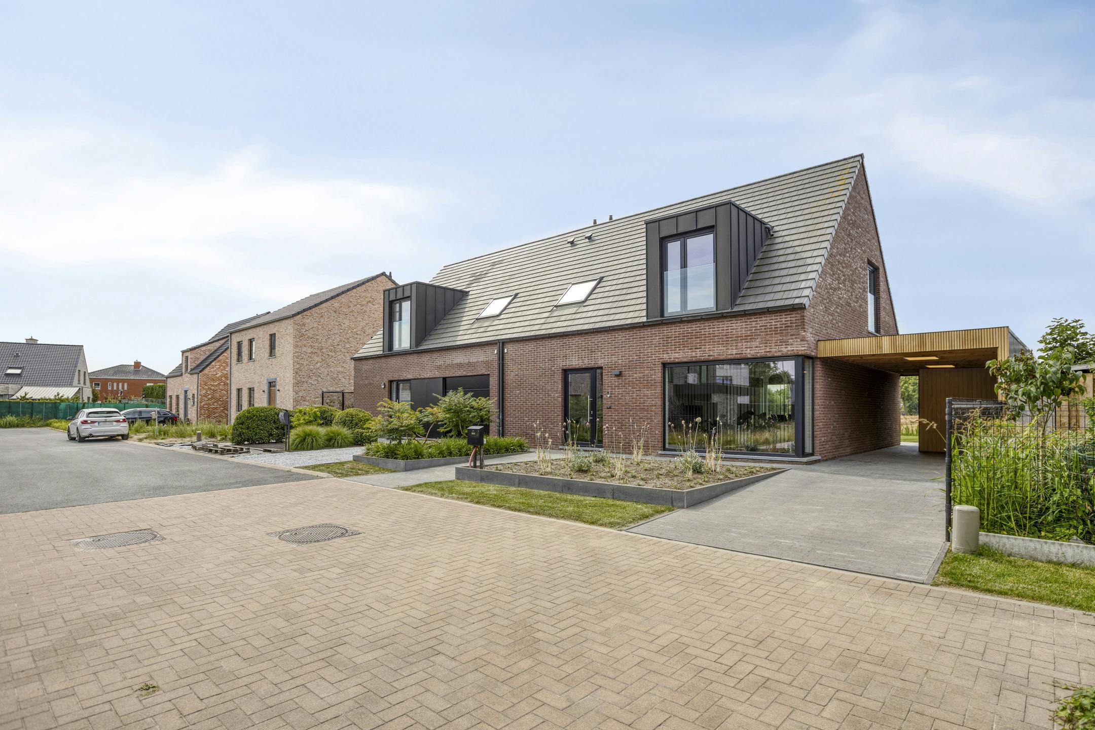 Energiezuinig halfopen huis in rustige straat! foto {{pictureIndex}}