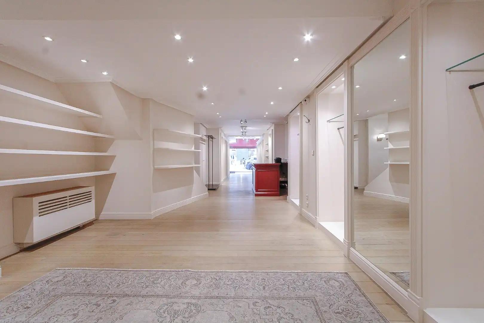 Kustlaan 27 te huur: Uitzonderlijke handelsruimte met luxueuze afwerking op toplocatie, nabij het Driehoeksplein foto 13