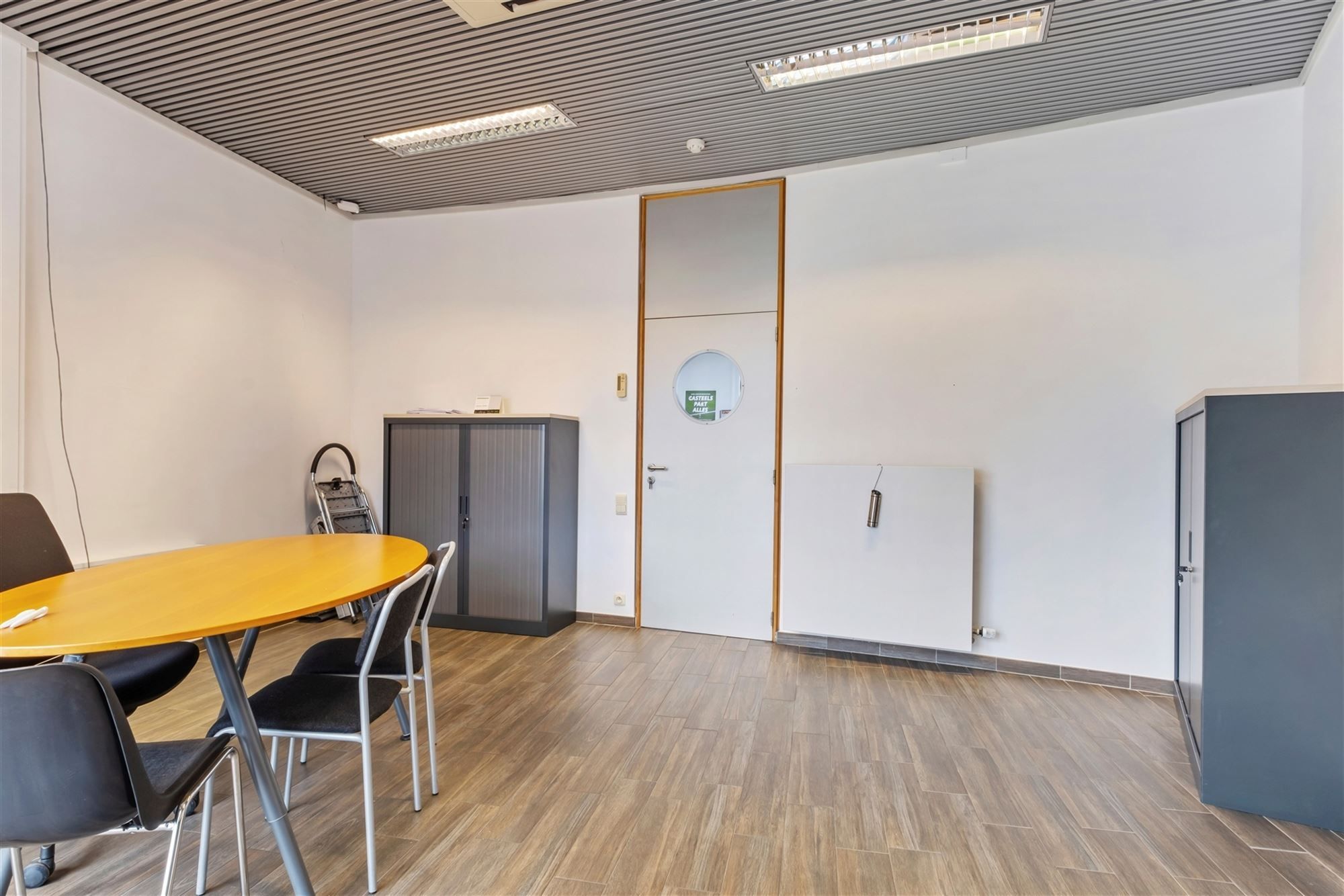 Instapklaar kantorencomplex op toplocatie ten zuiden van Gent foto 33