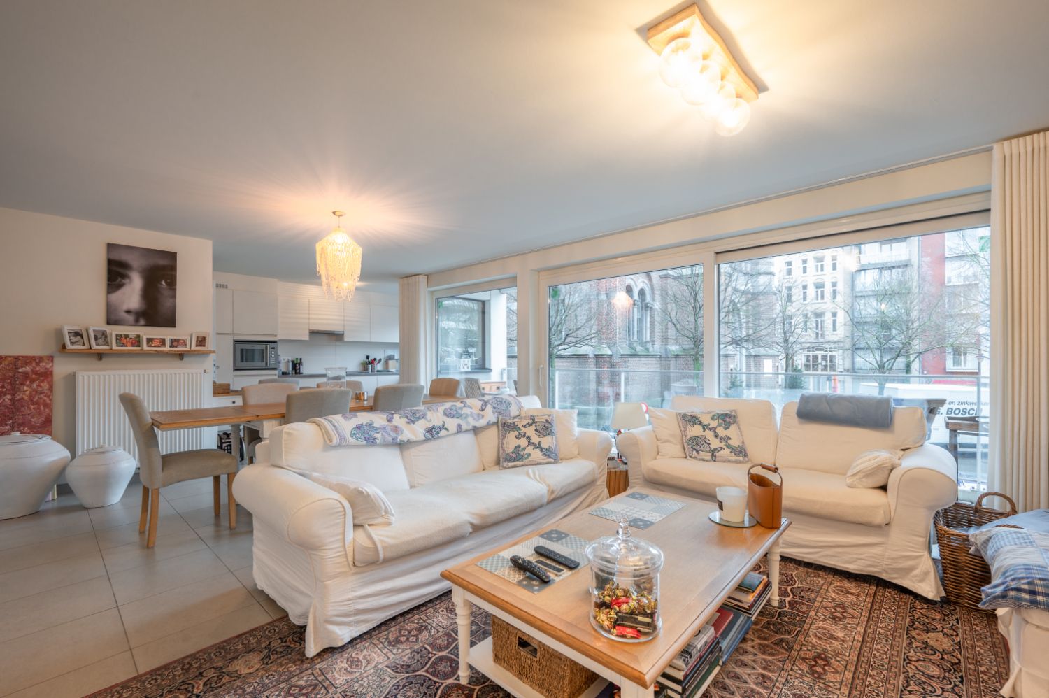 Prachtig nieuwbouwappartement met twee slaapkamers en terras uitkijkend op het centraal Kerkplein van Blankenberge foto 9