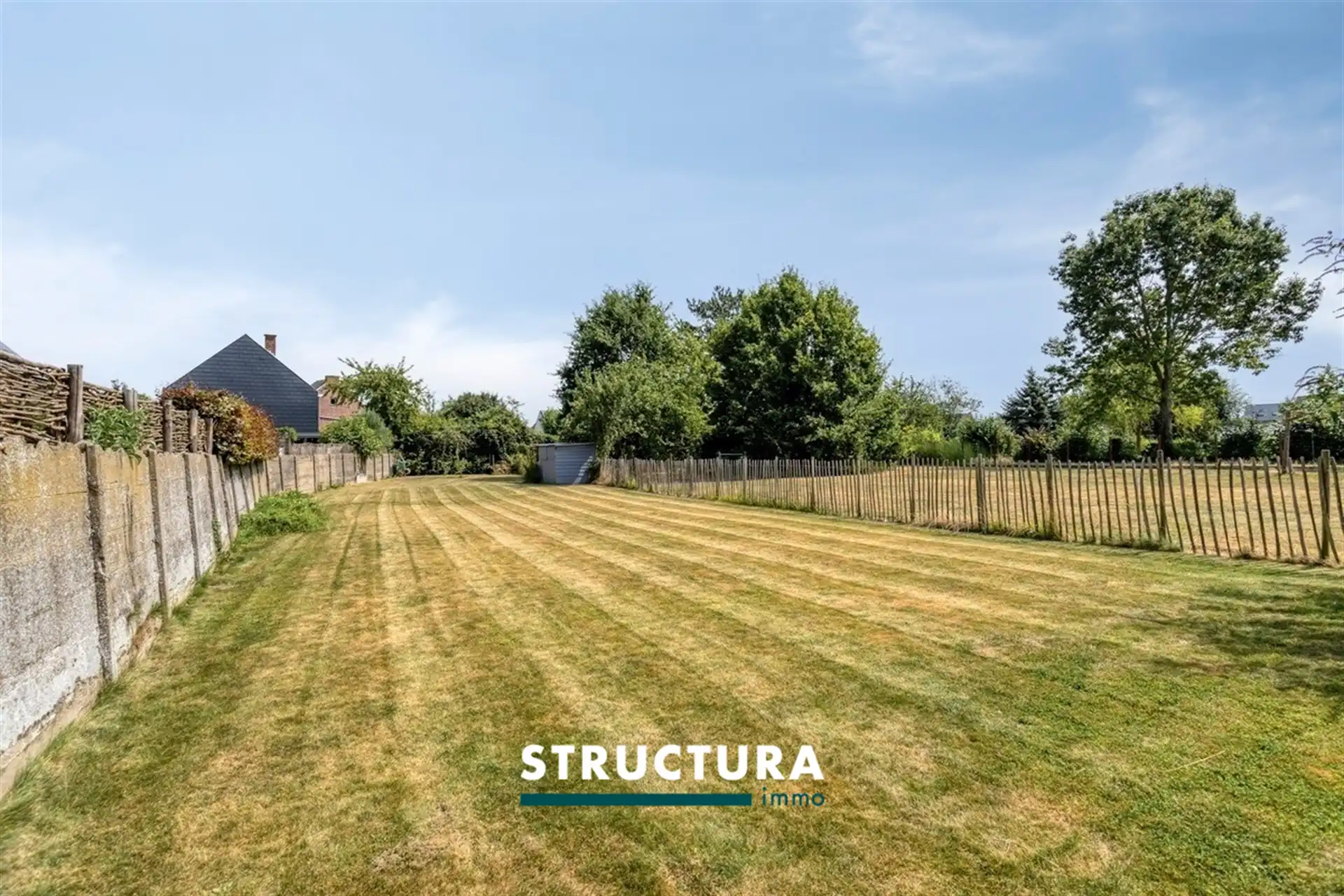 Instapklare gezinswoning met prachtige tuin op 10a34ca in het hart van Peizegem foto 21