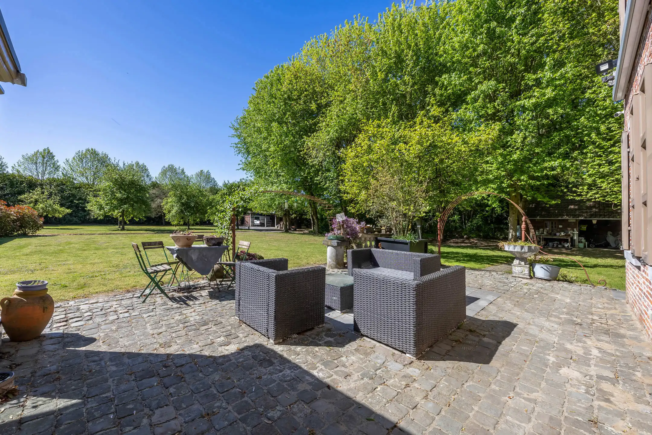Karaktervolle villa op ruim perceel foto 12