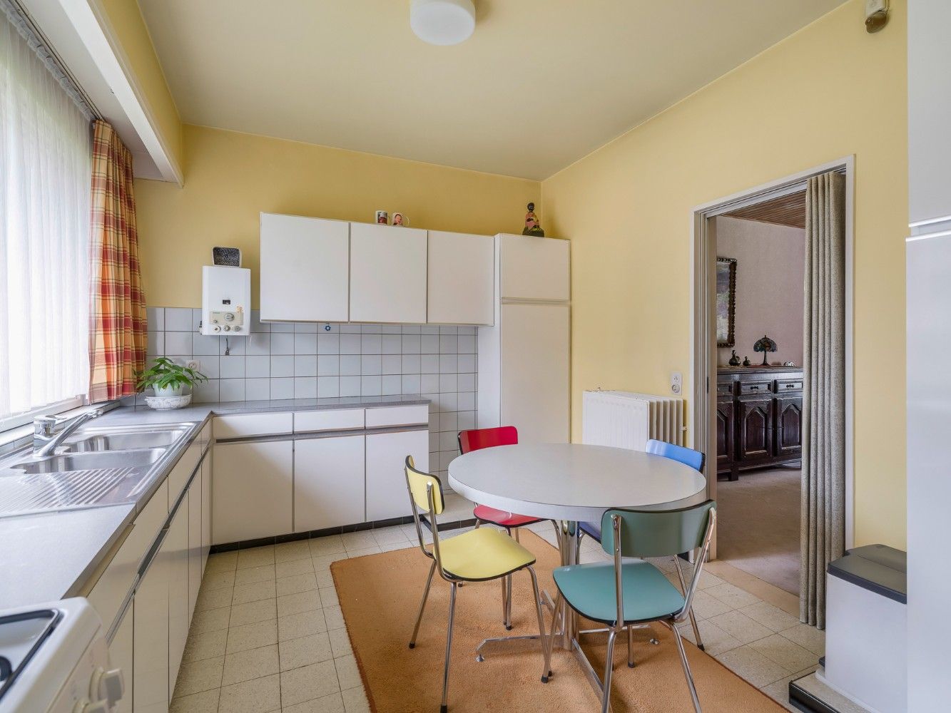 Licht op te frissen woning met 3 slpk. en tuin foto 3