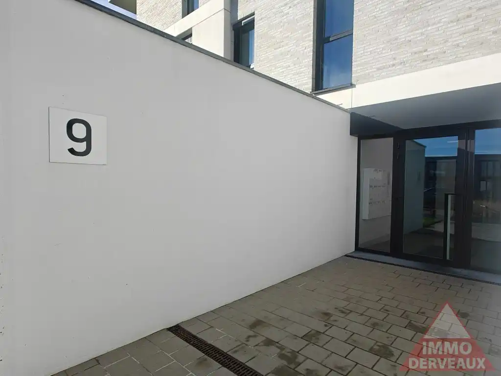 Roeselare - Instapklaar nieuwbouwappartement met garage foto 13