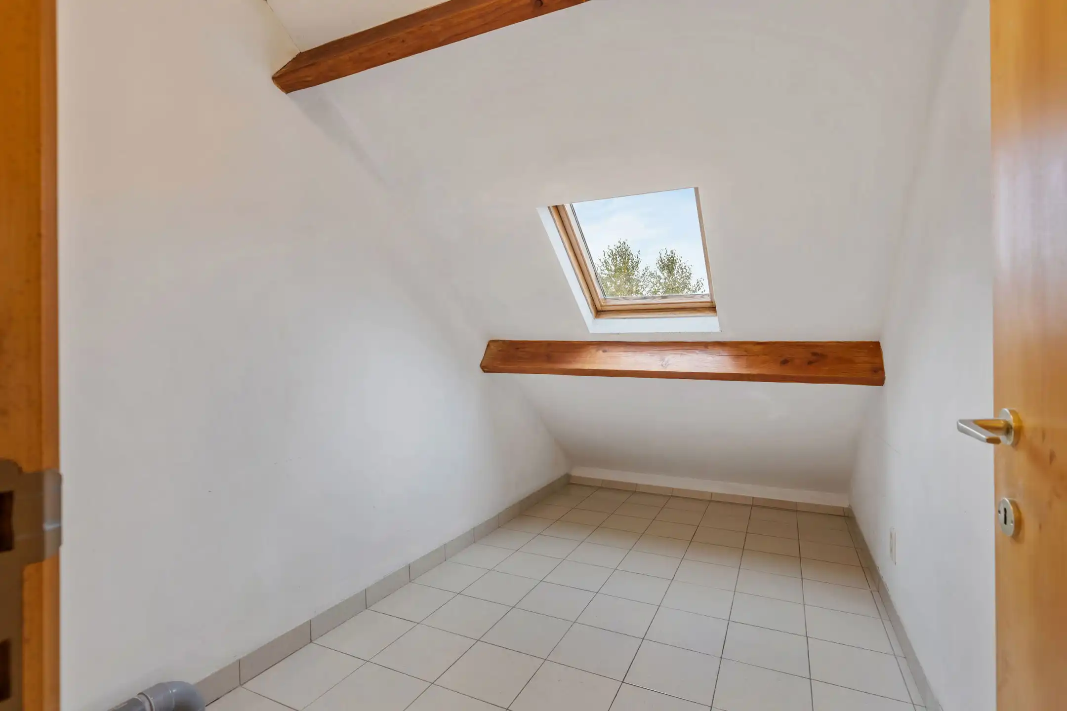 Gunstig gelegen woning 3 slpk met groot atelier/garage 63m² foto 20