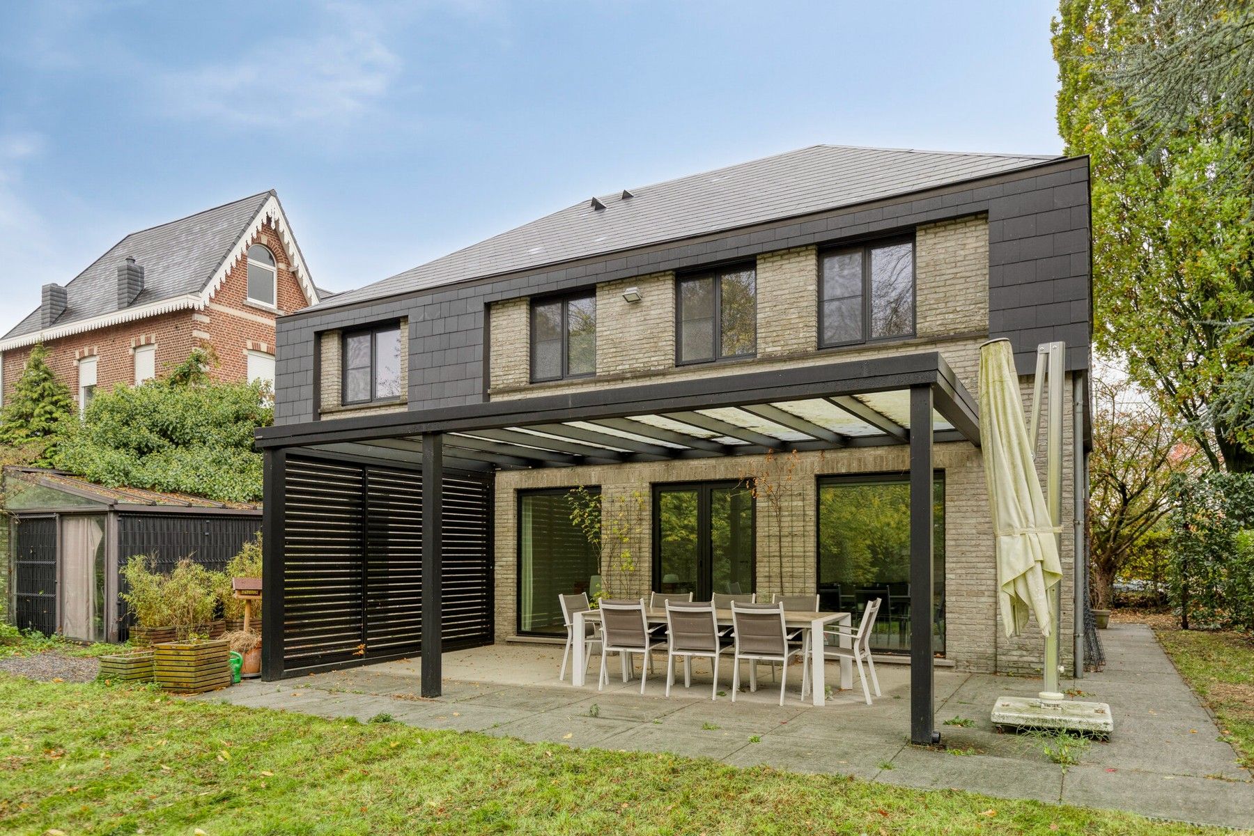 Exlusieve villa met veel privacy en groen foto 20