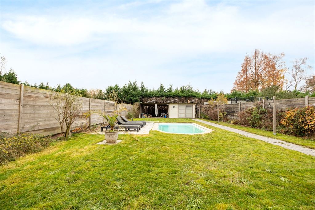 Energiezuinige woning met zwembad op uitstekende locatie in Schiplaken foto 10