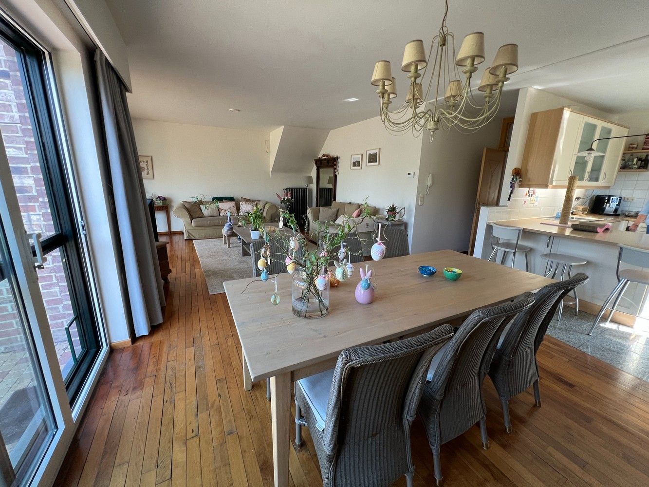 Luxueus gelijkvloers appartement met 3 slaapkamers, tuin en garage foto 8