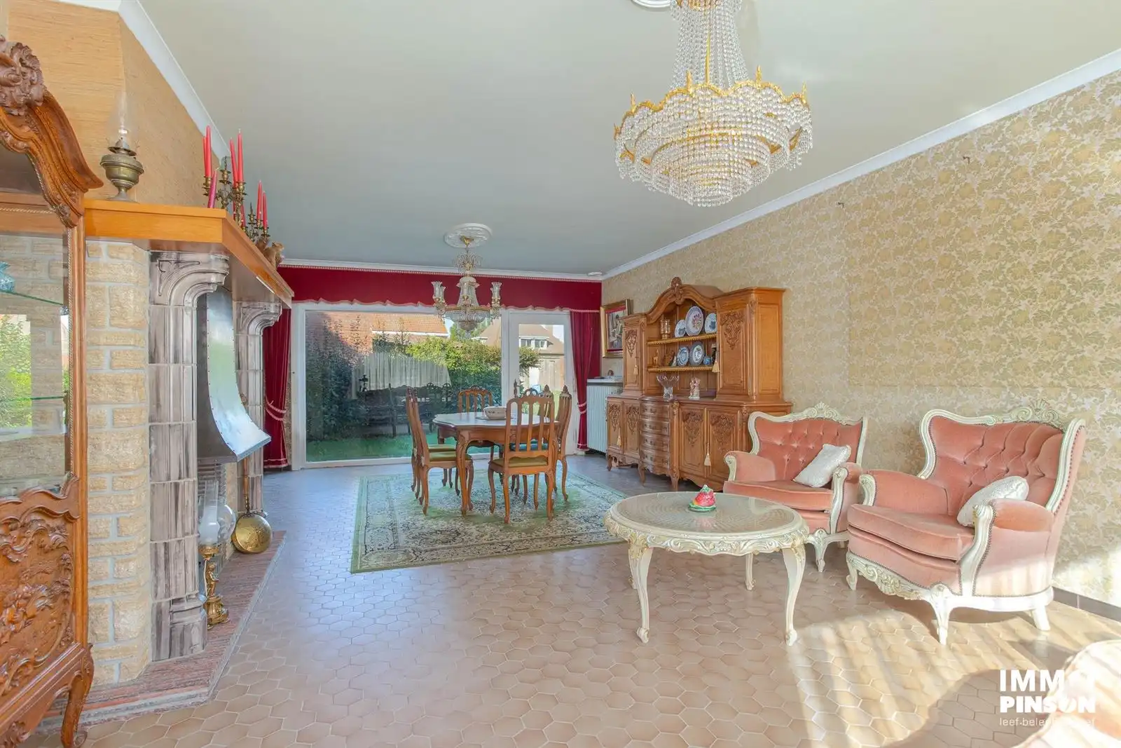 Woning met potentieel in dorpscentrum foto 2