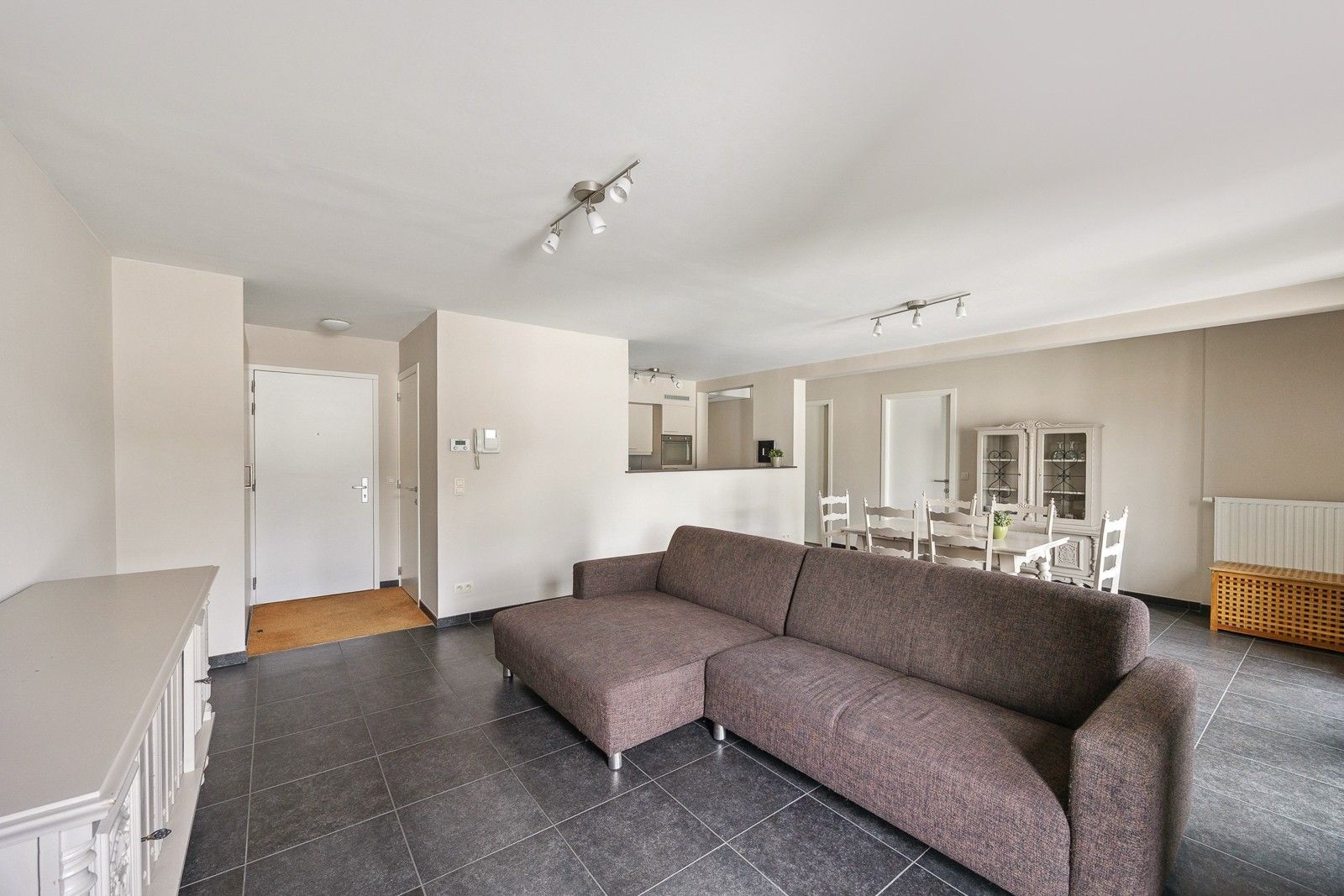 Appartement van 100m2 in hartje Antwerpen met 2 slaapkamers en 2 terrassen - gemeubeld en/of niet gemeubeld foto 2