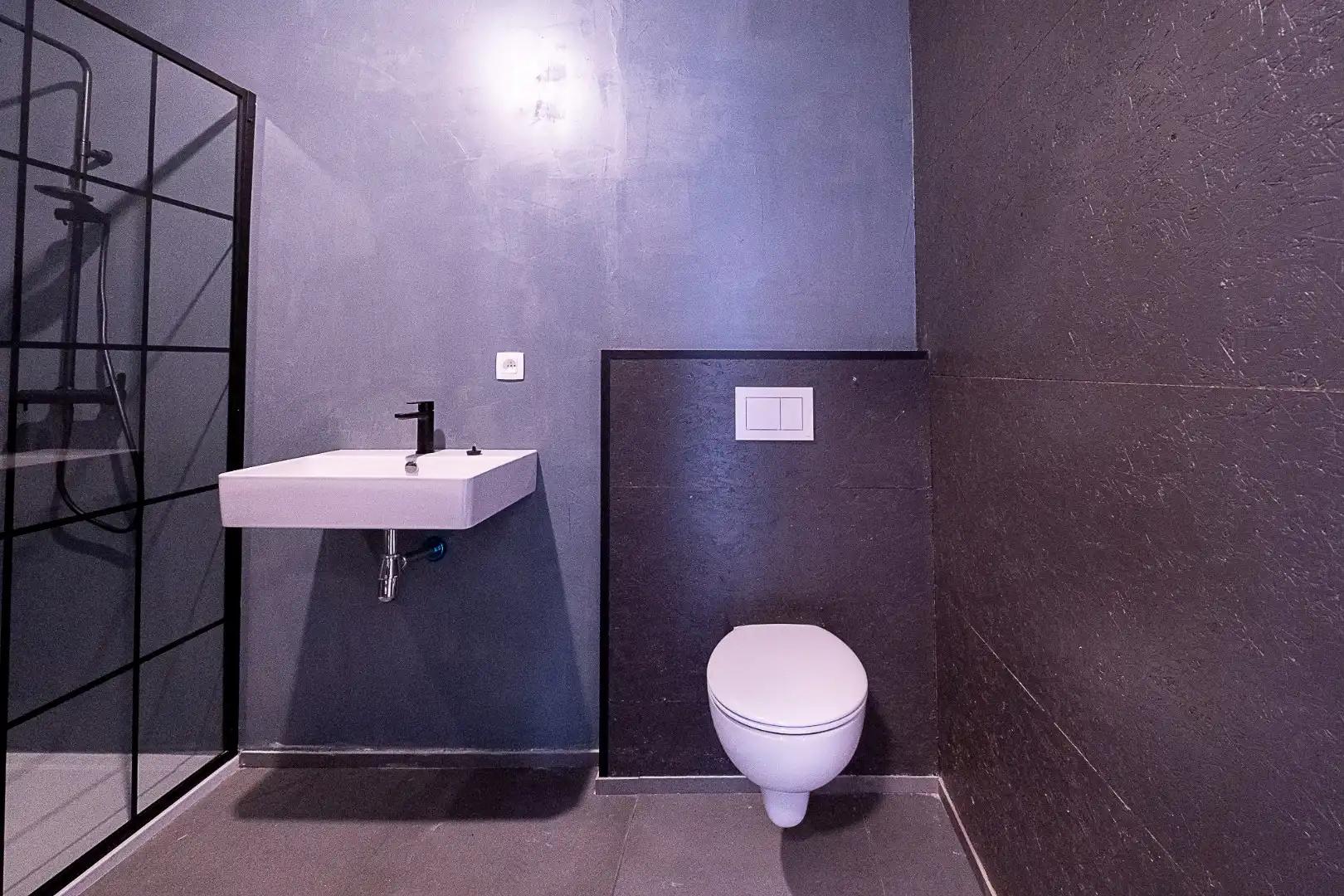 Genieten op hoogte: lichtrijk dakappartement met terras foto 13