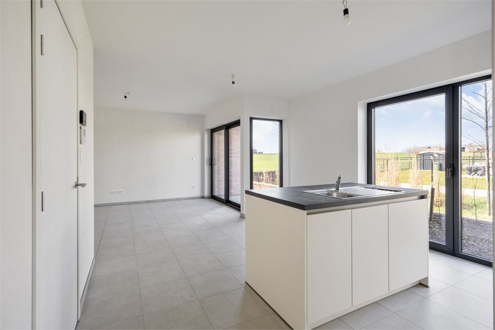 Compact comfort met royaal terras! foto 4